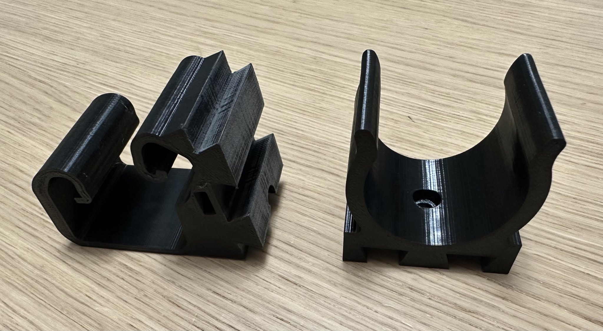 Giá đỡ đèn pin Duracell 2500L cho ghế Jeep Wrangler JL