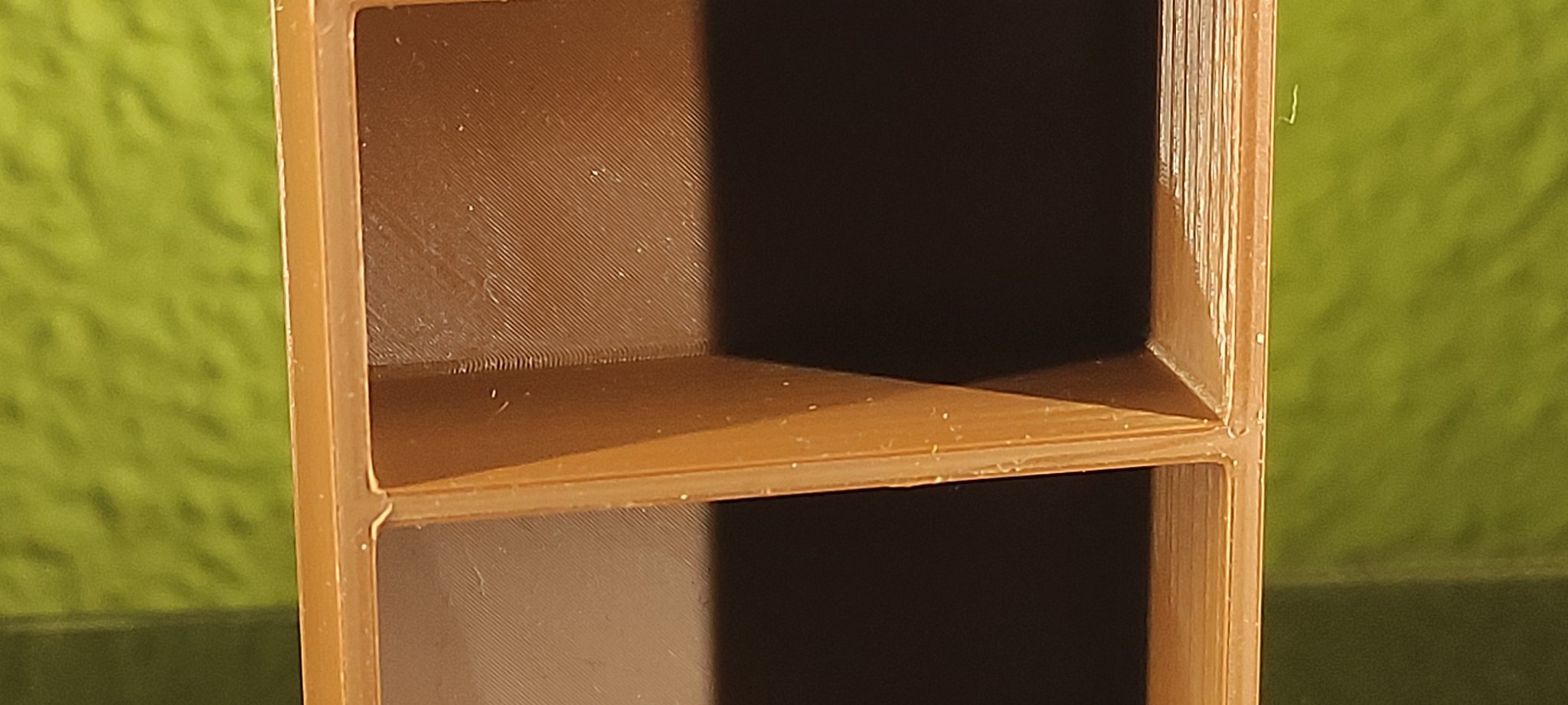 Giá sách cổ điển cho nhà búp bê