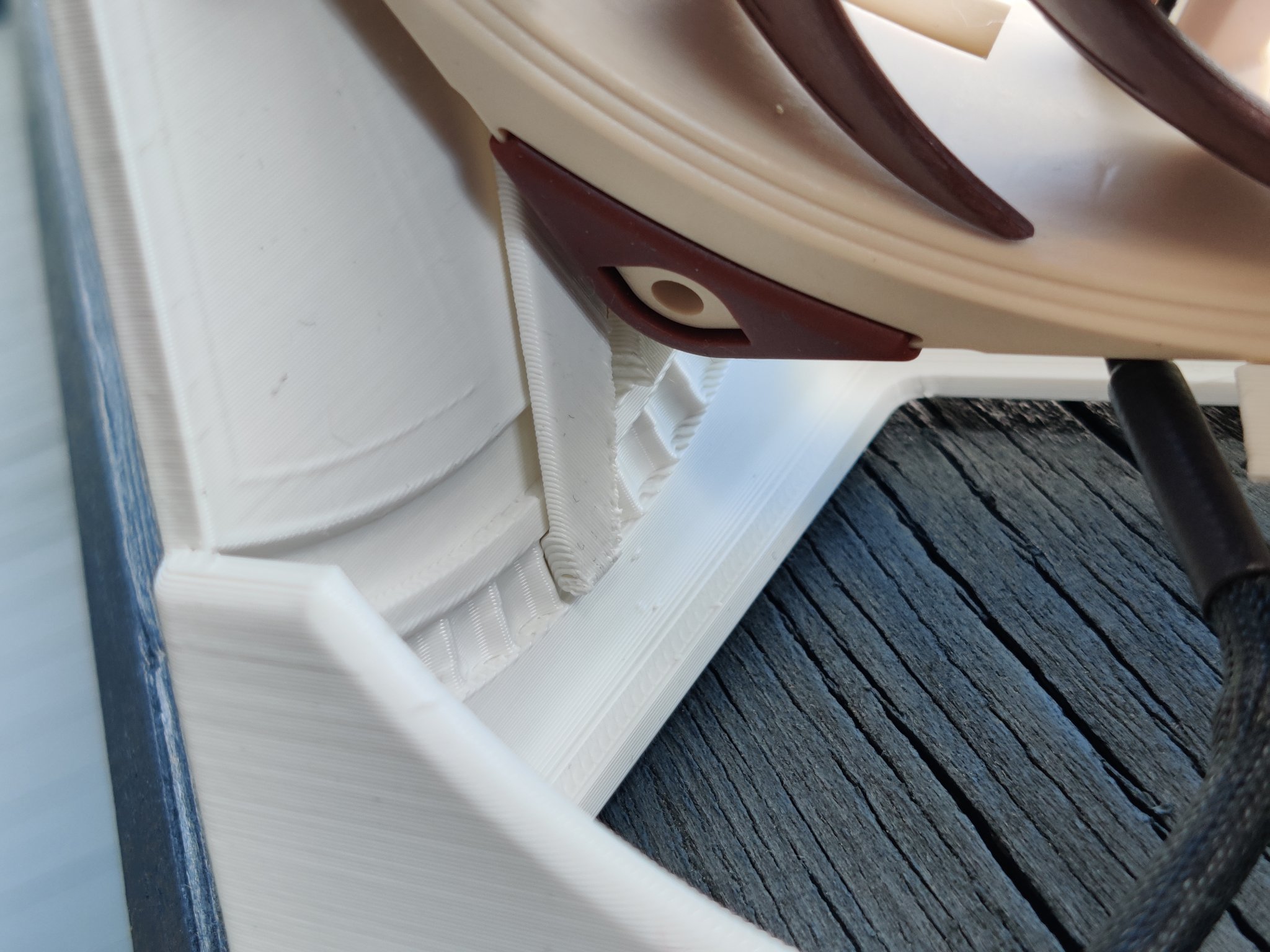 Giá đỡ quạt để bàn điều chỉnh cho quạt 120 và 140mm