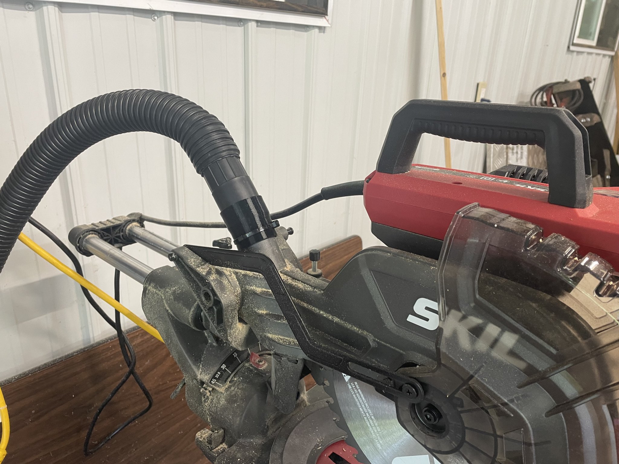 Bộ chuyển đổi thu gom bụi cho máy cắt miter và máy cưa bàn