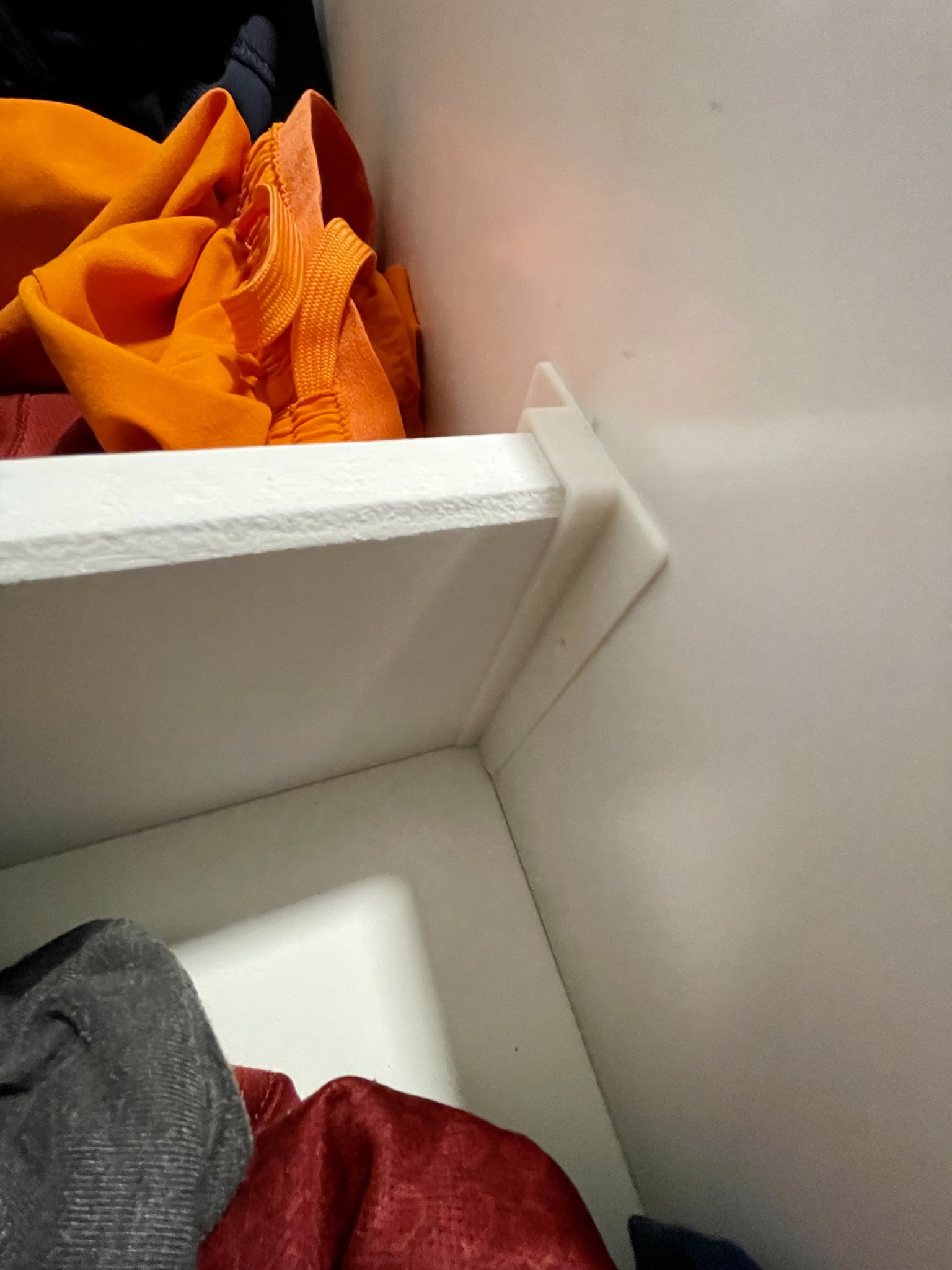 Giá đỡ phân chia ngăn kéo đơn giản