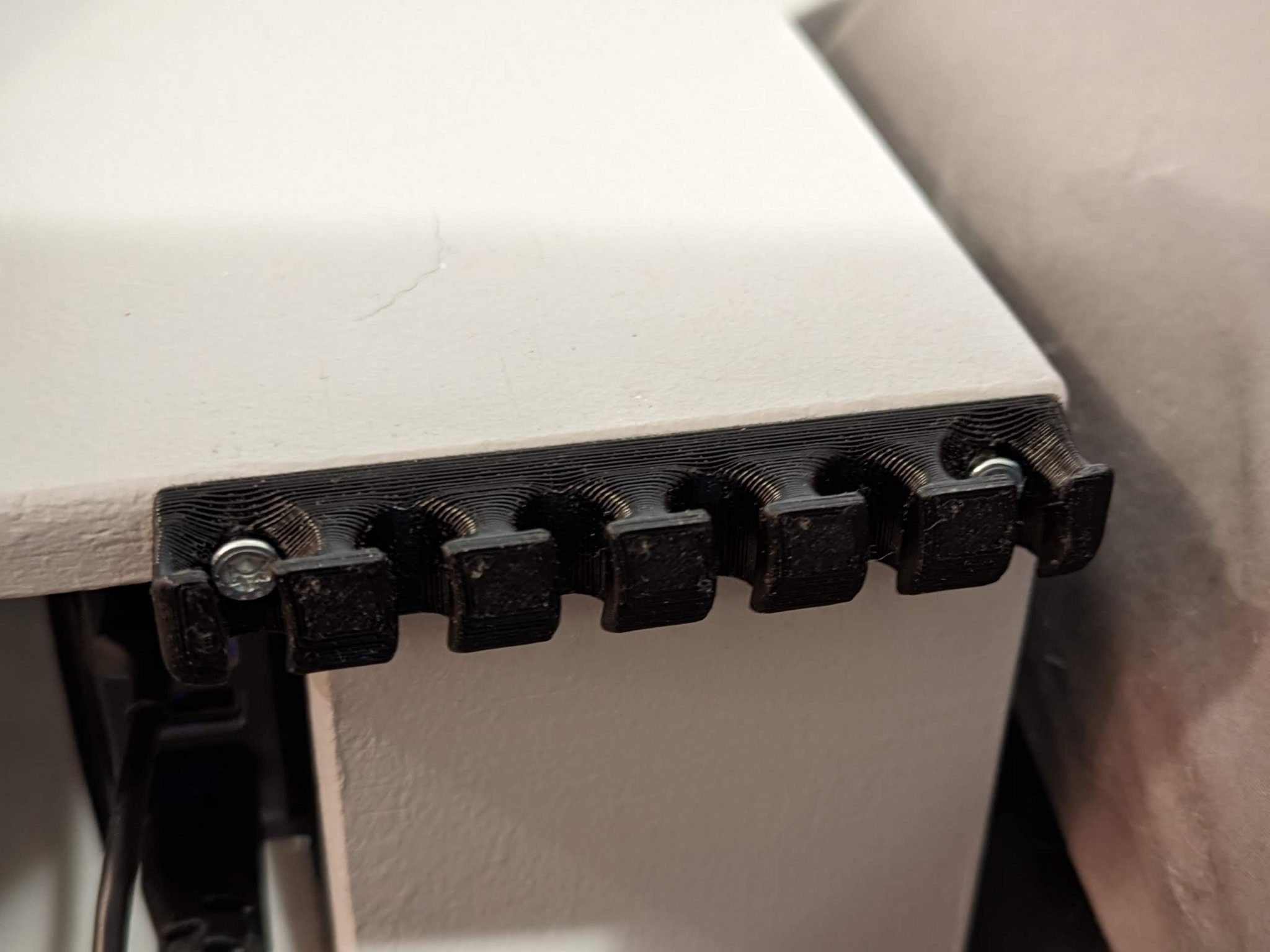 Bộ tổ chức cáp USB YAUCO thông minh và tiện lợi