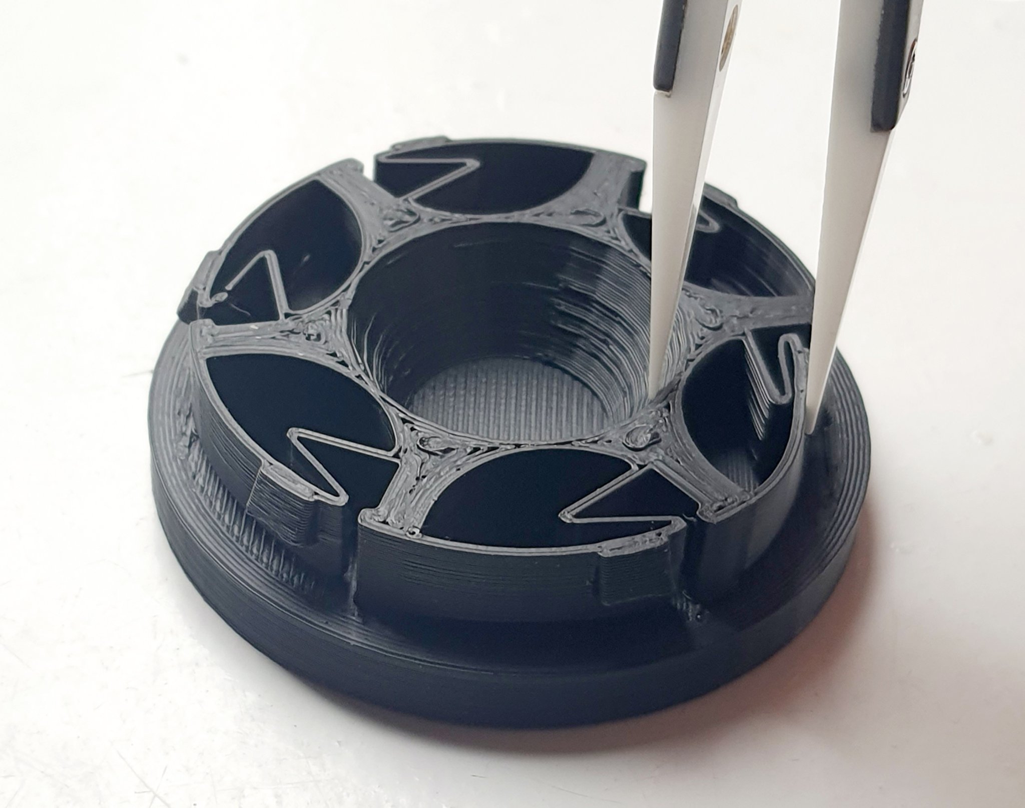 Cốc trung tâm vành xe Jeep Cheerokee XJ