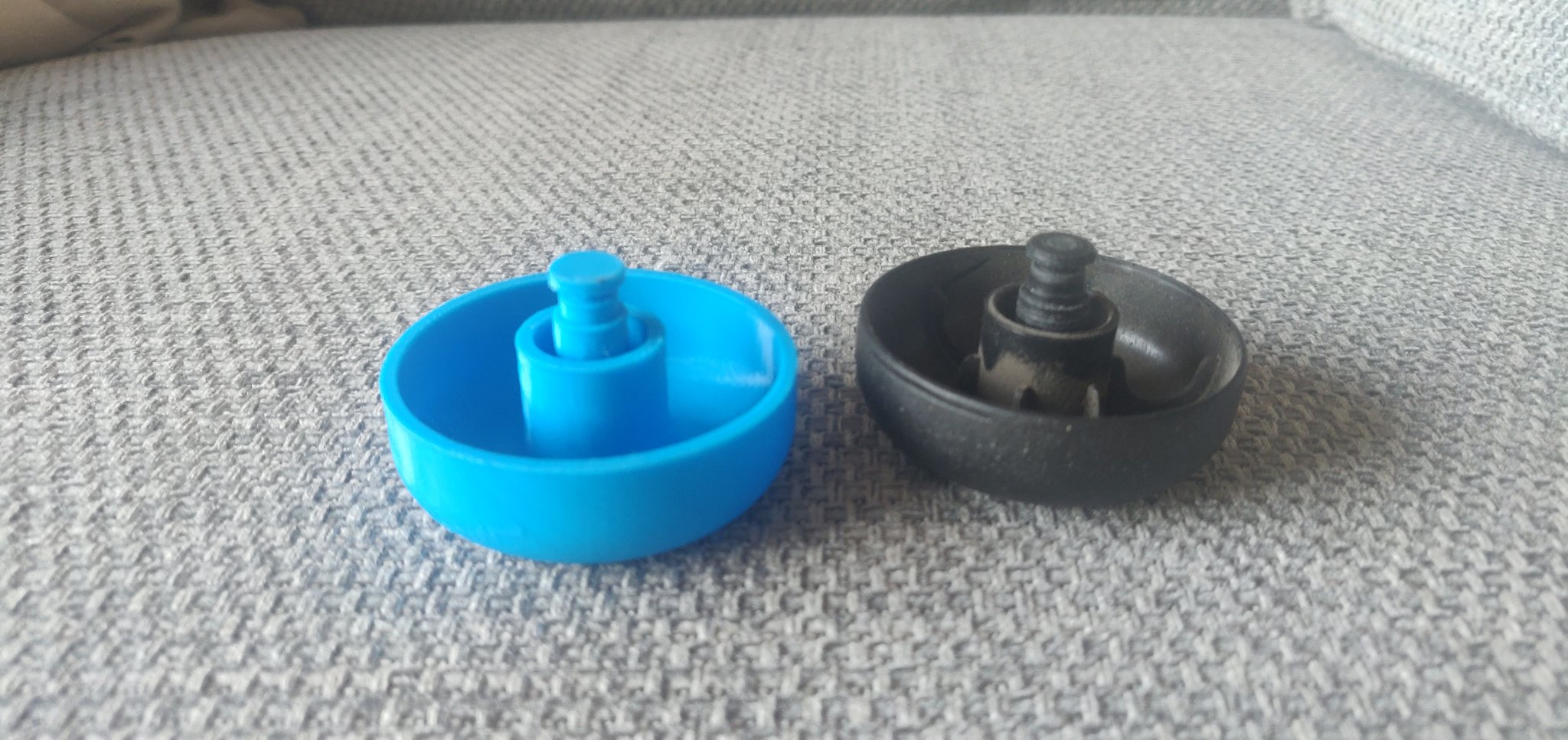 Thay thế bánh xe cho đầu hút bụi Henry Hoover Ario