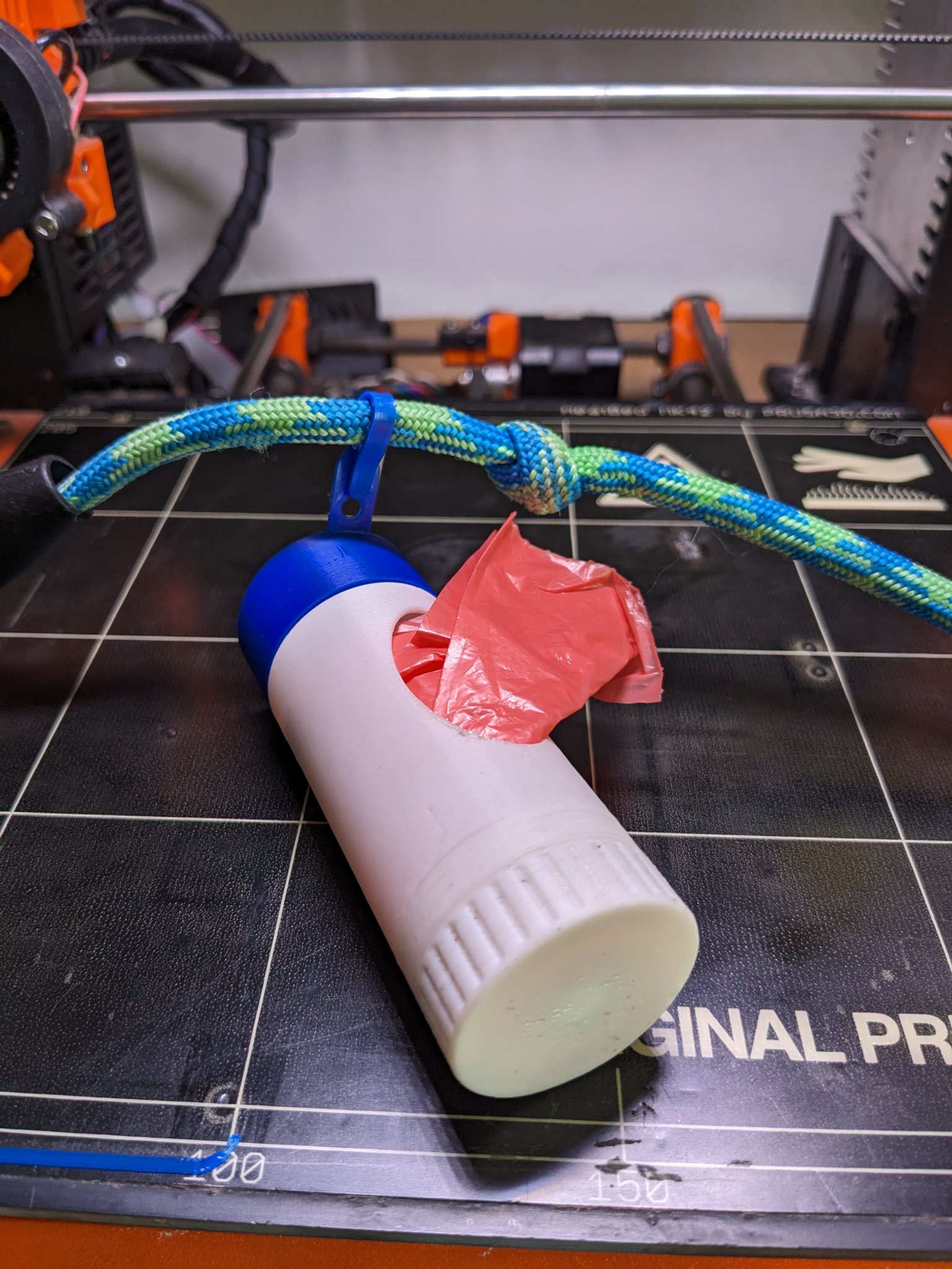 Máy phát túi phân cho chó với kẹp khóa và ngăn bí mật nhỏ