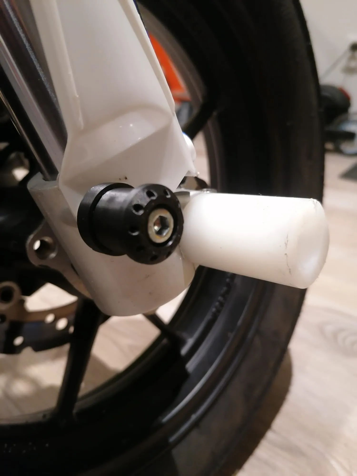 Giá đỡ diabolo cho xe máy với đường kính gắn M6