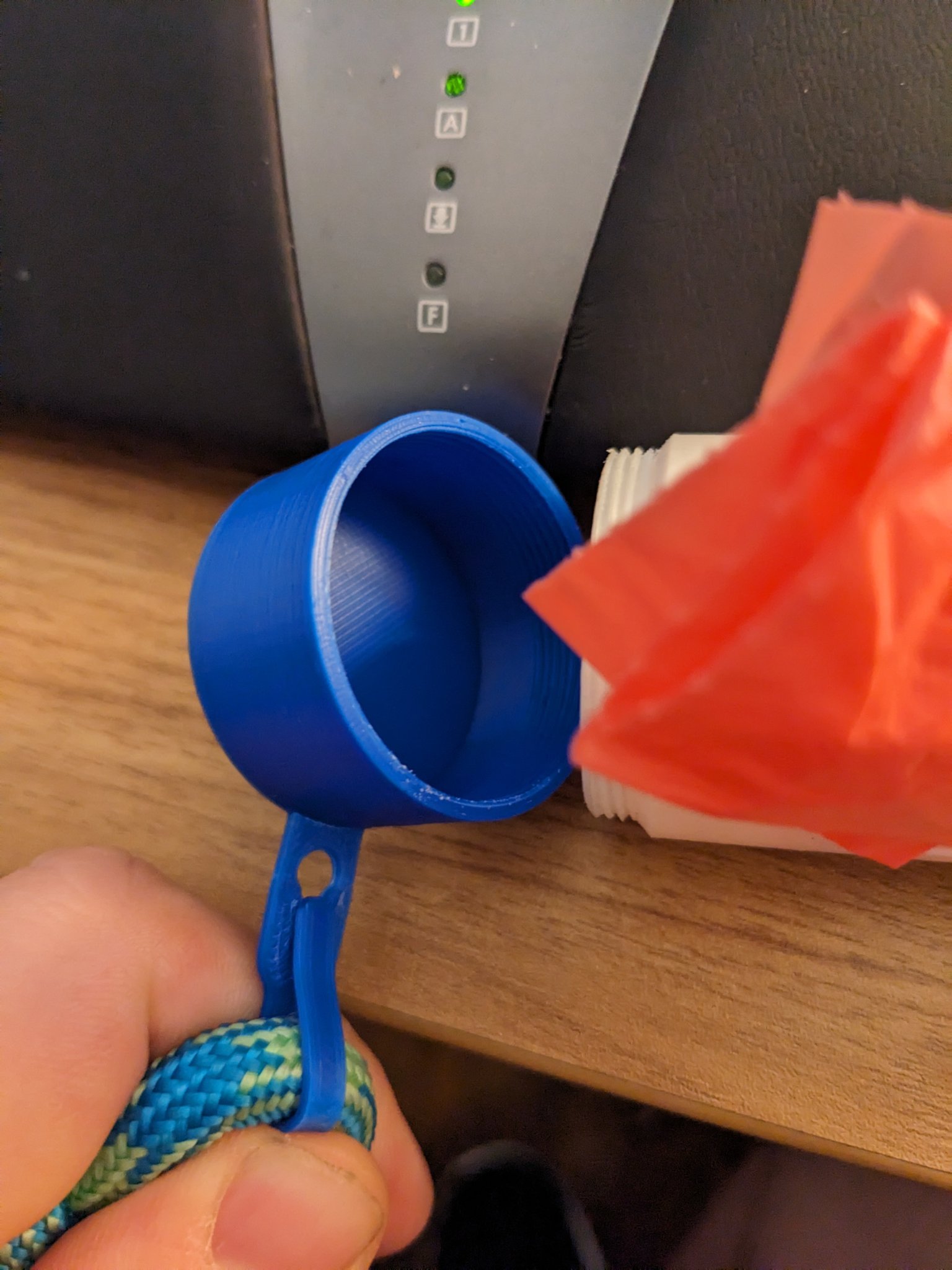 Máy phát túi phân cho chó với kẹp khóa và ngăn bí mật nhỏ