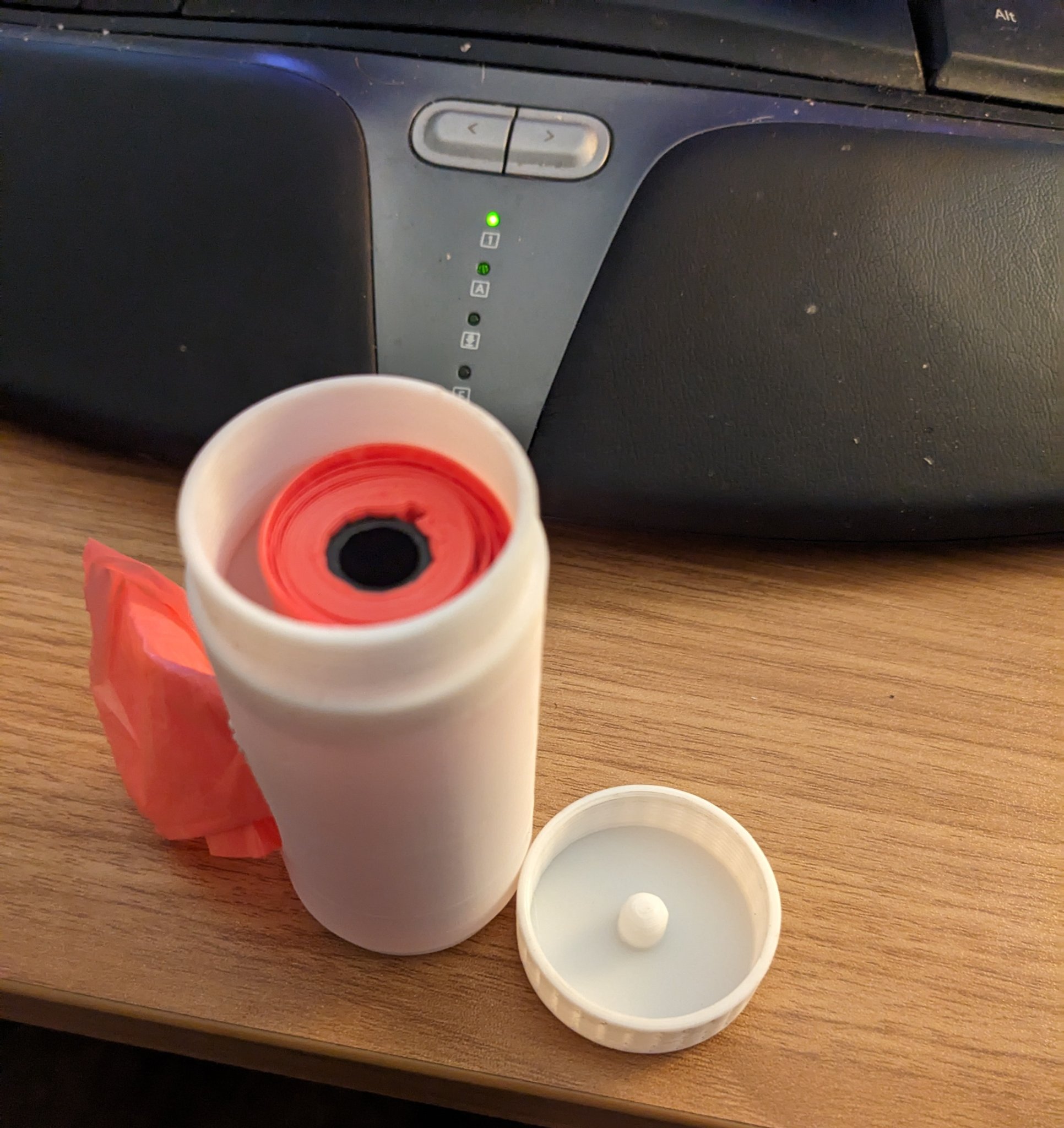 Máy phát túi phân cho chó với kẹp khóa và ngăn bí mật nhỏ