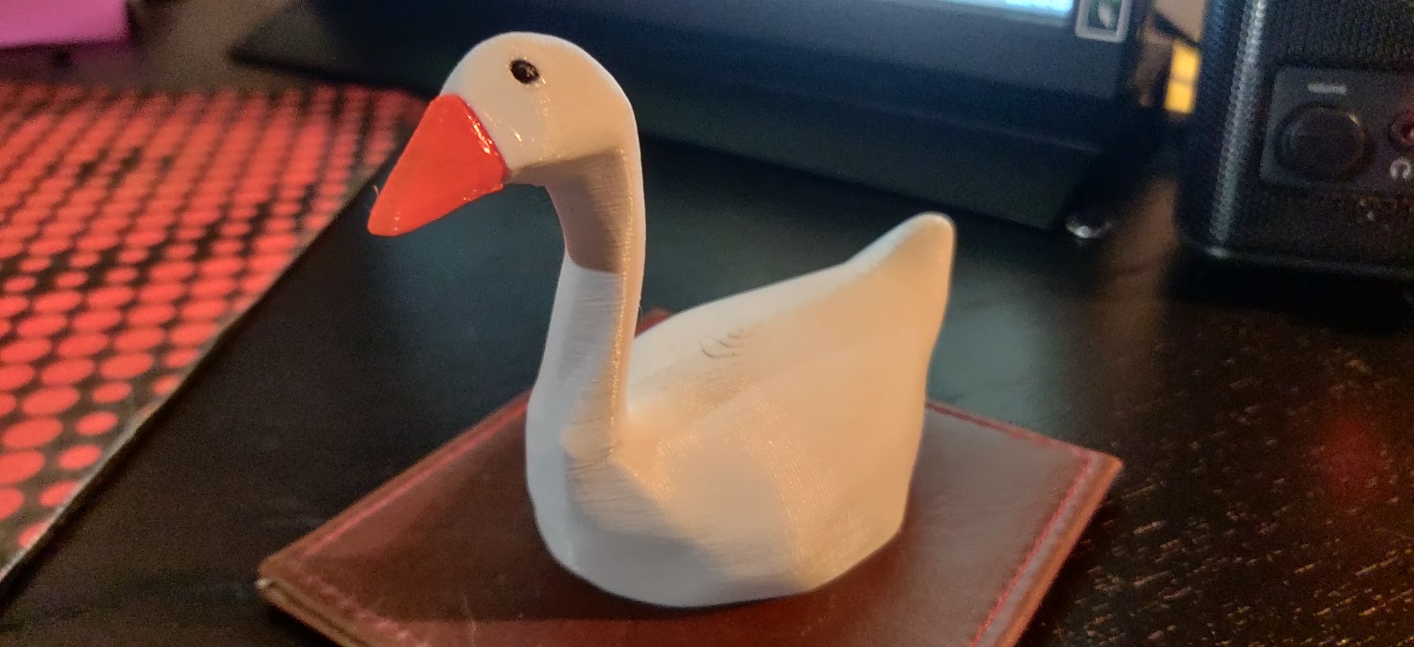 Mô hình ngỗng không chân trong trò chơi Ngỗng Không Tên