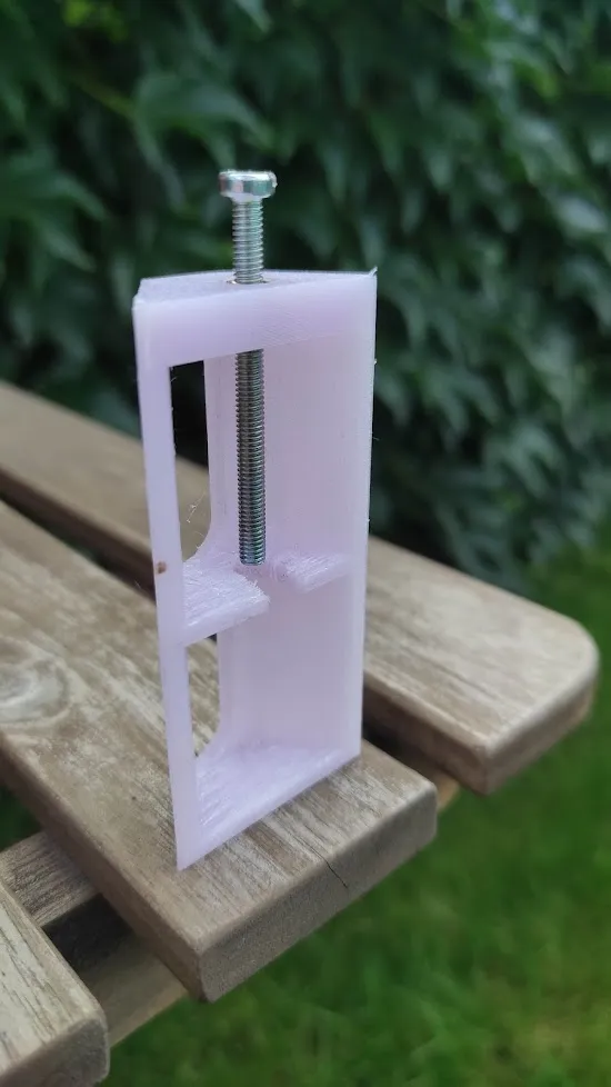 Thay thế kẹp nhựa cho chân máy Manfrotto digi 719B