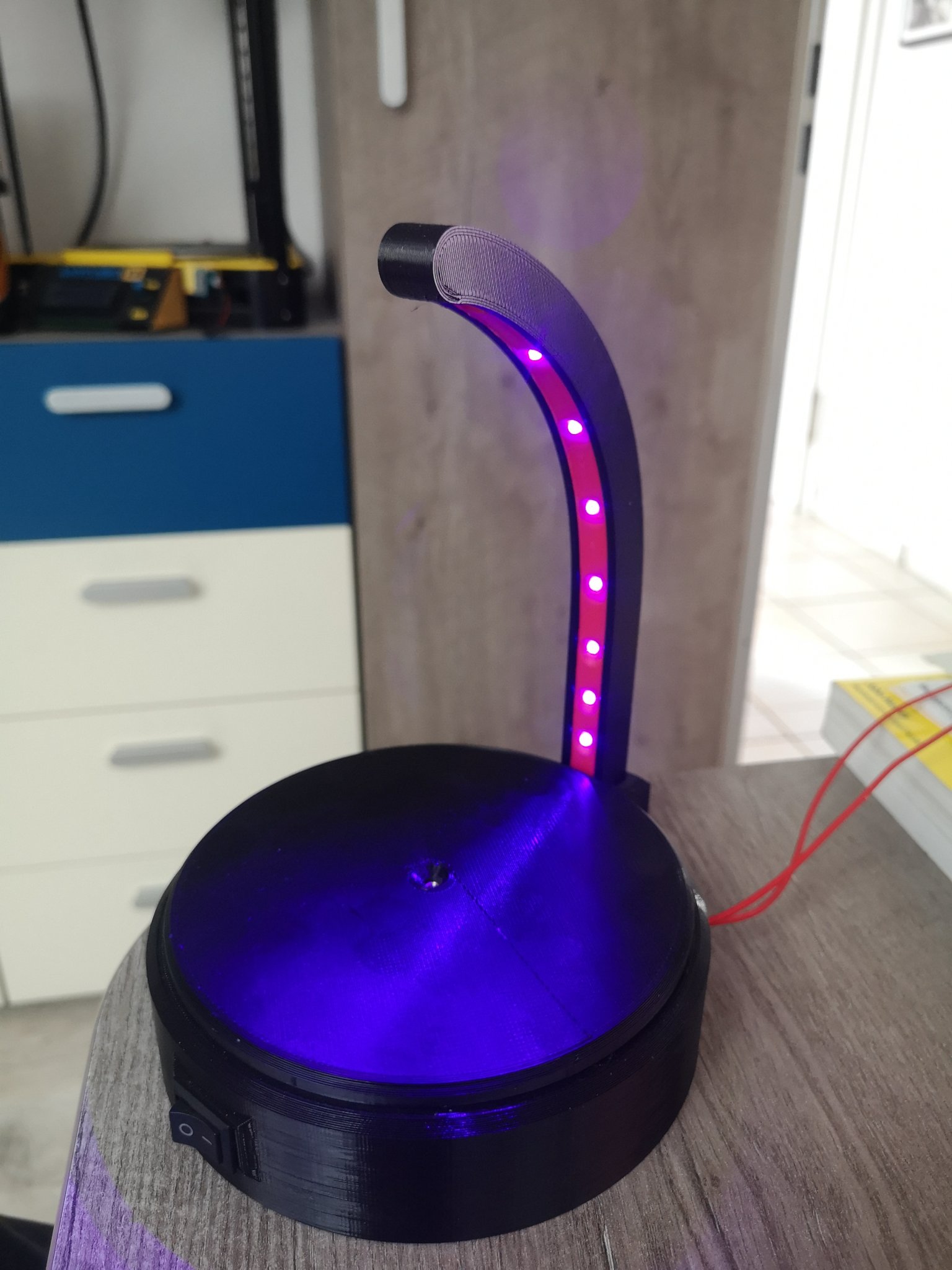 Trạm chữa trị cho các bộ phận in bằng nhựa resin