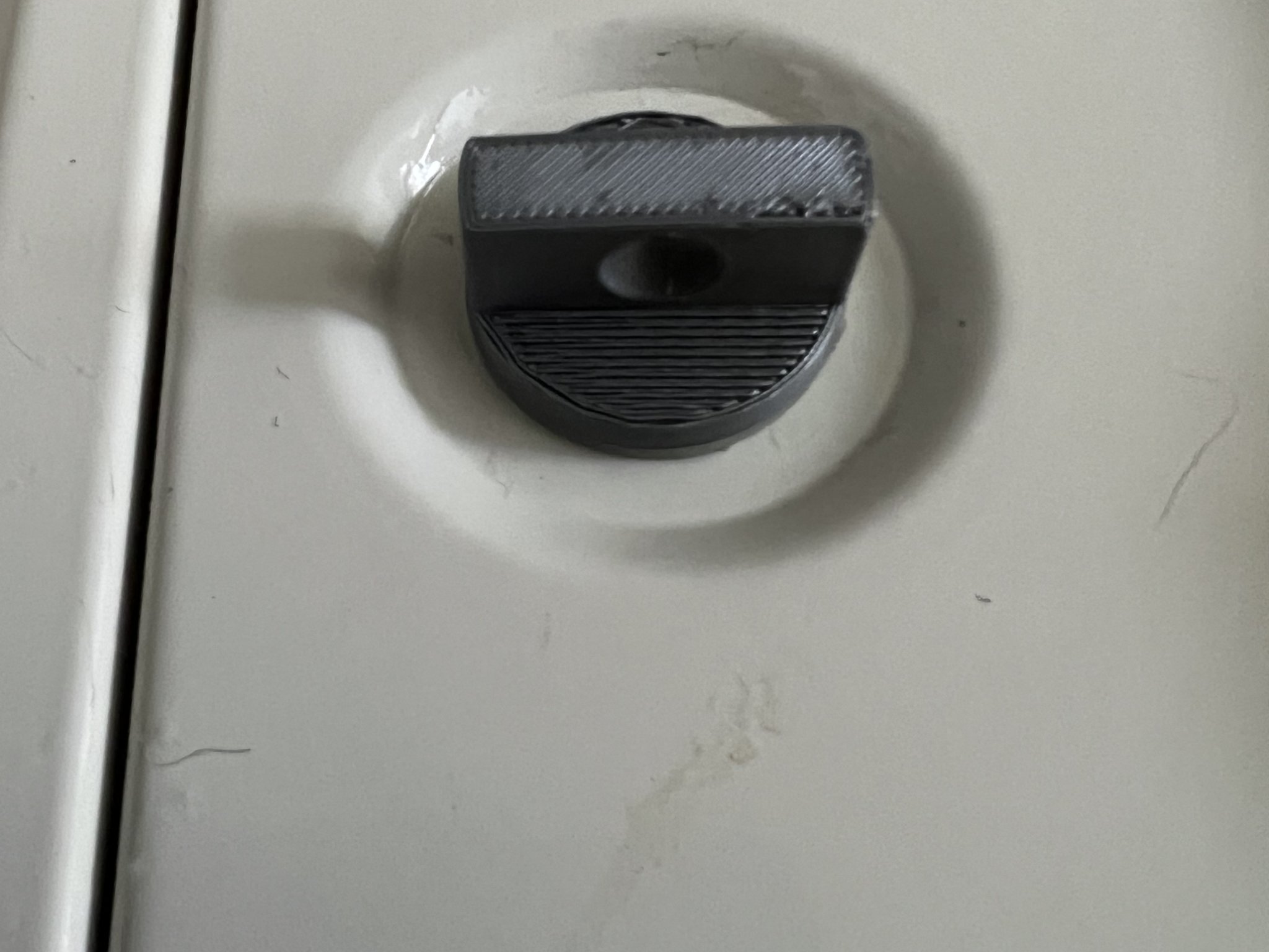 Nút xoay khóa cửa Hager cho tủ điện System 90 SL