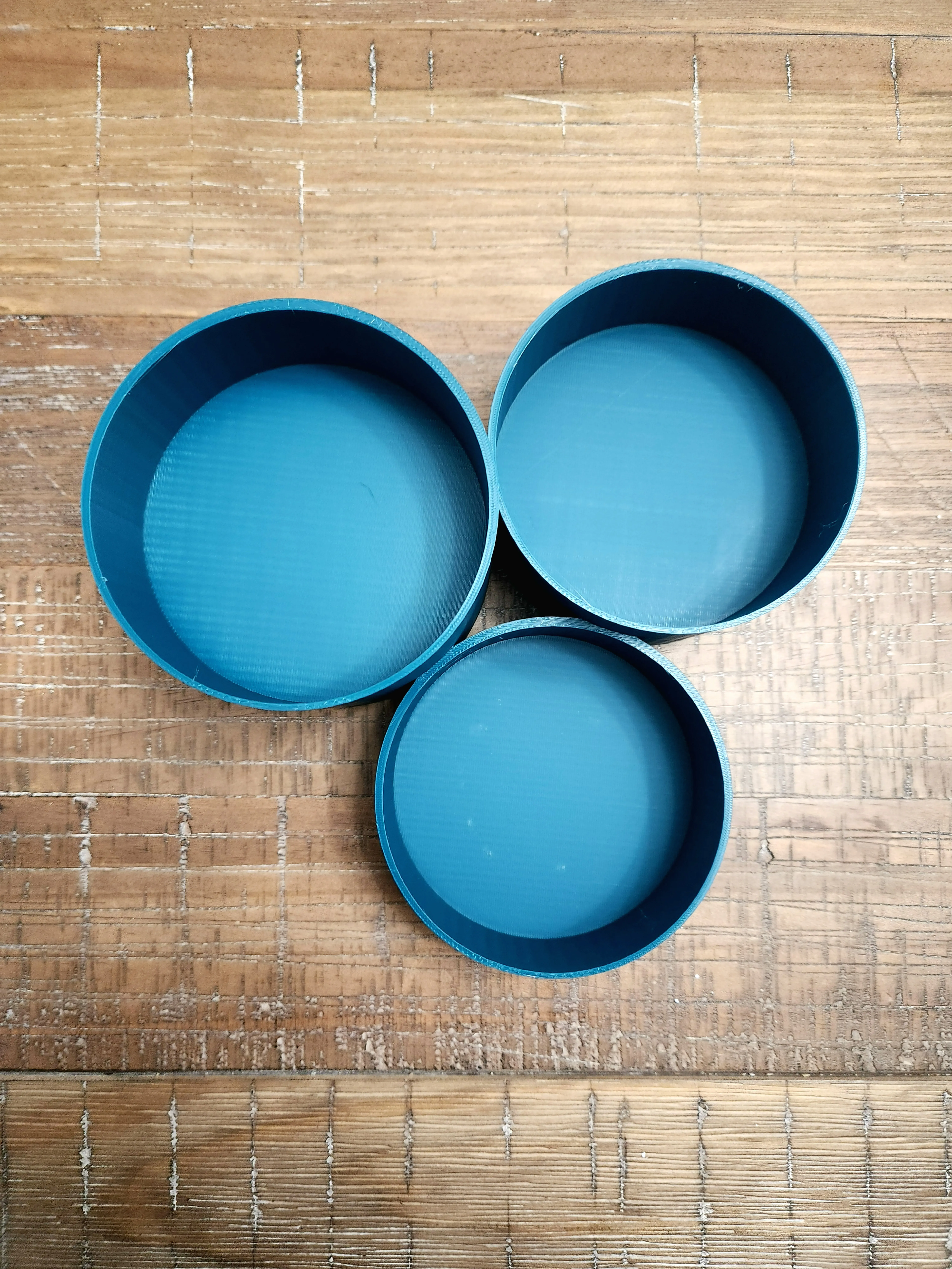 Giá đỡ nến hoặc lọ 3 tầng cho phòng tắm