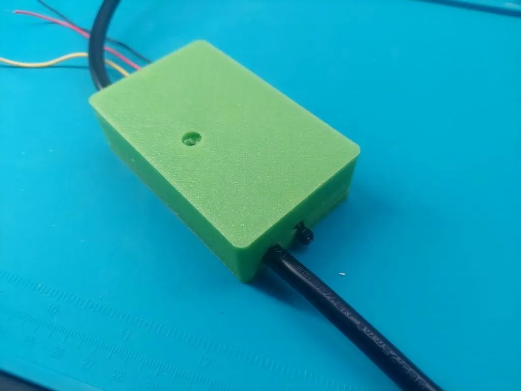 Hộp relay đơn giản một kênh cho Raspberry Pi và Arduino