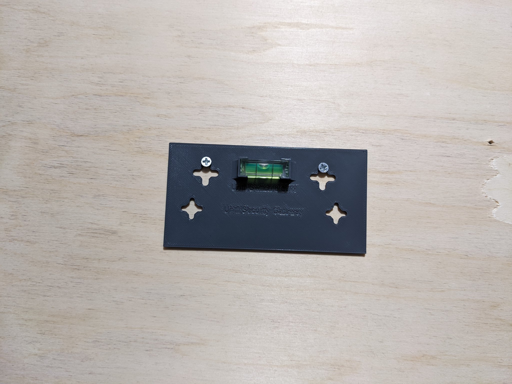 Giá đỡ lắp tường cho Unifi Security Gateway và Switch