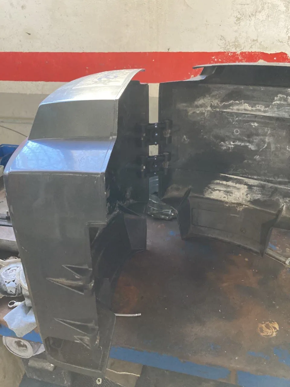 Bản lề động cơ Mariner phục hồi từ bộ phận hỏng