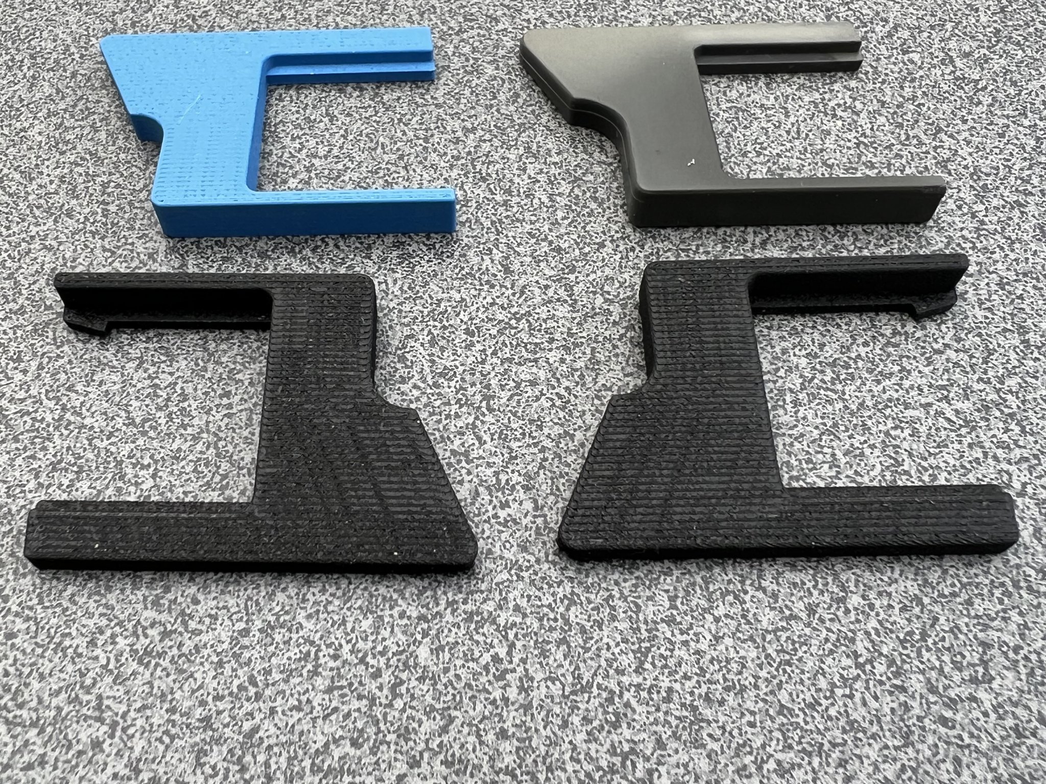 Kẹp giữ cho rèm cửa sổ mái Velux