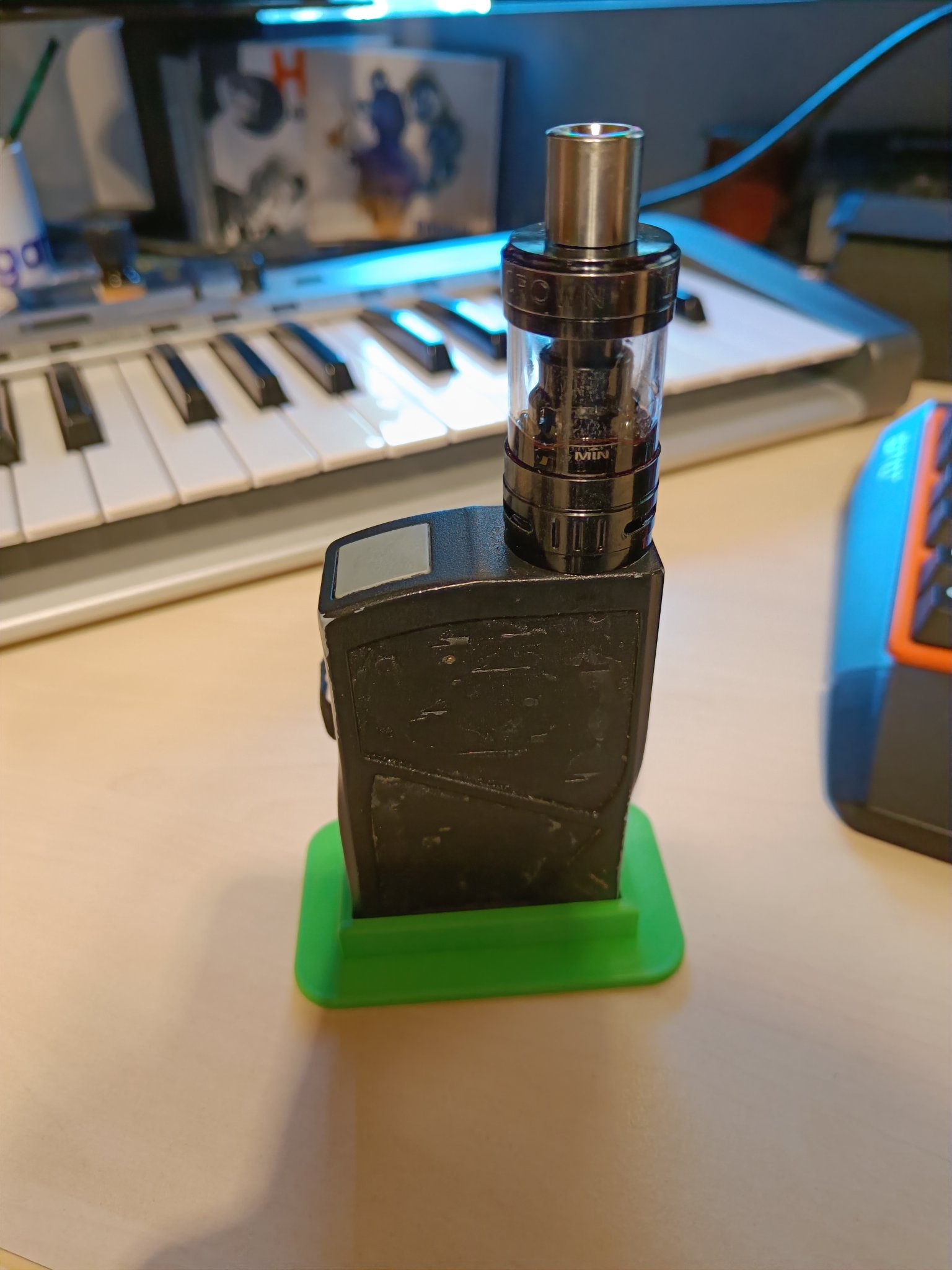 Giá đỡ vape VGOD Pro chống nghiêng