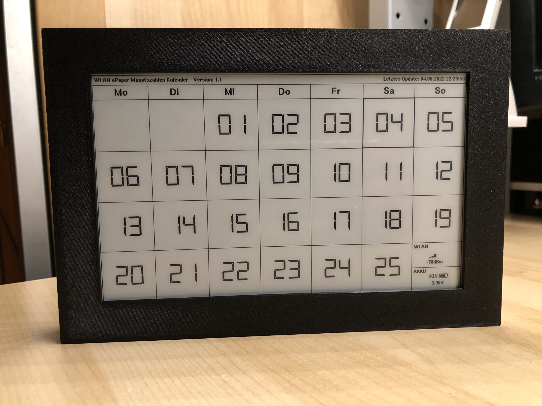 Vỏ e-Paper WaveShare 7.5" với viền đối xứng