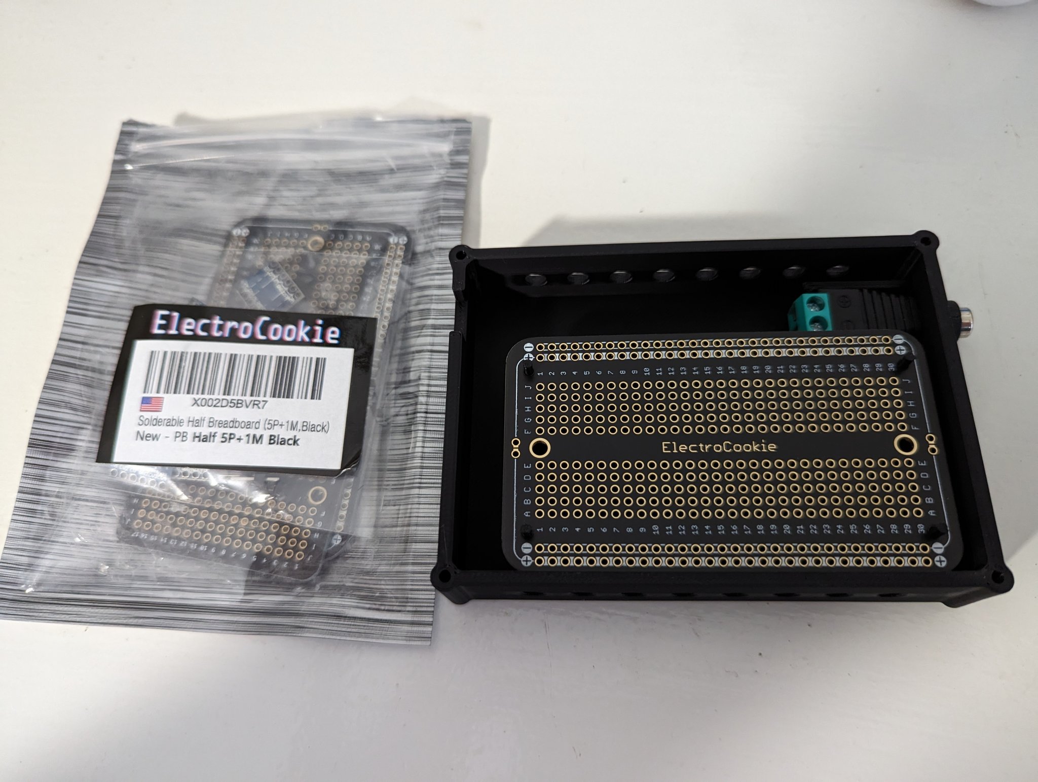 Vỏ hộp cho bảng thử nghiệm ElectroCookie với kết nối điện ...