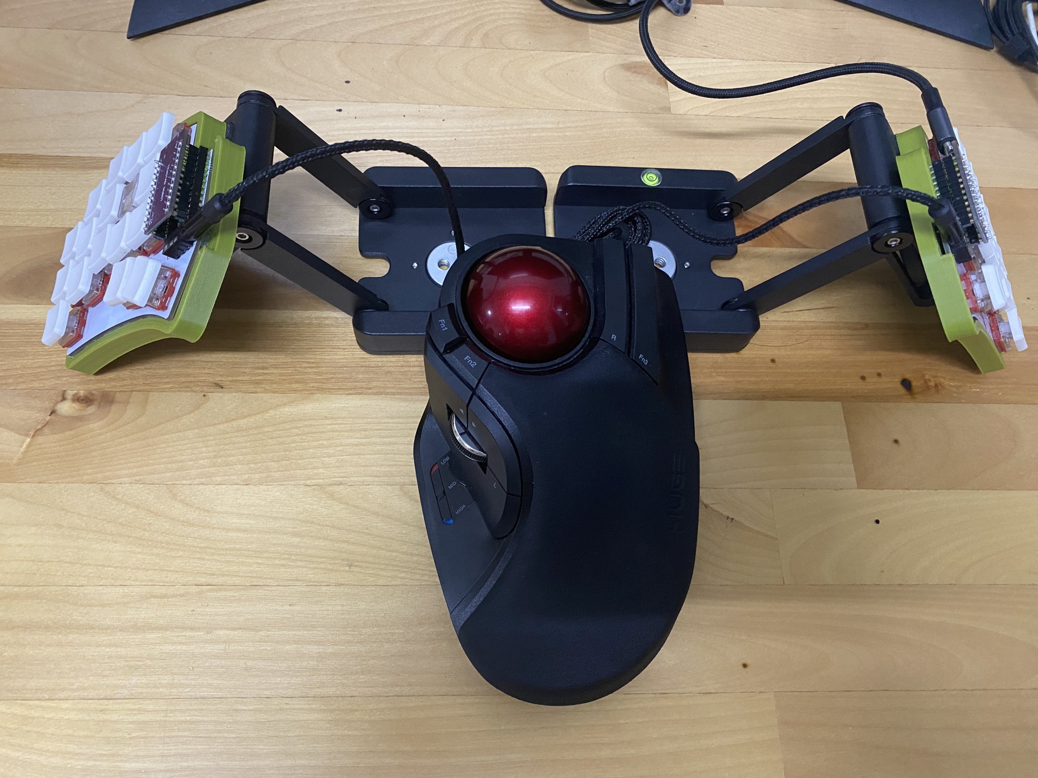 Vỏ bàn phím tách biệt Sweep High có khả năng tenting