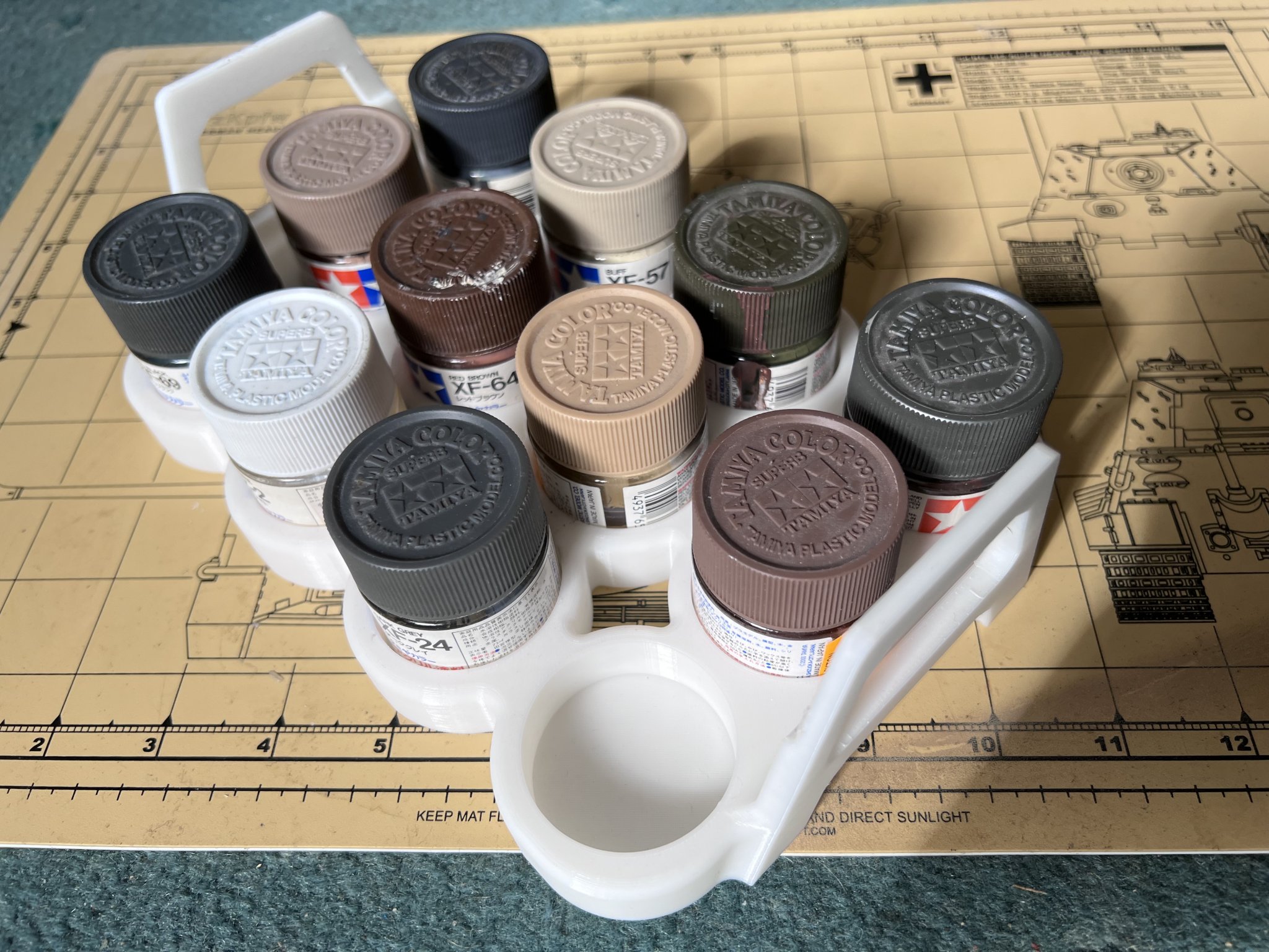 Giá đỡ sơn xếp chồng cho bình sơn Tamiya 23ml