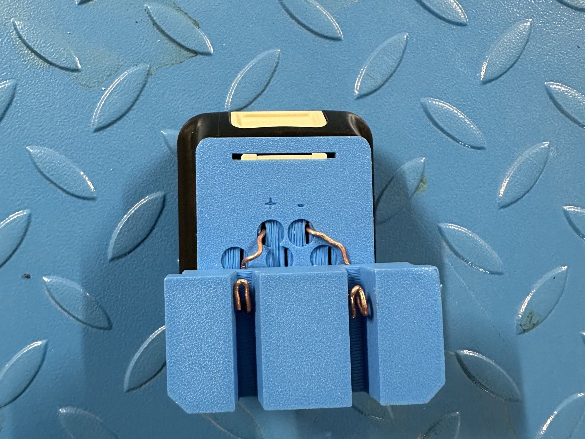 Bộ chuyển đổi pin Makita cho máy cắt cỏ 519 BRI