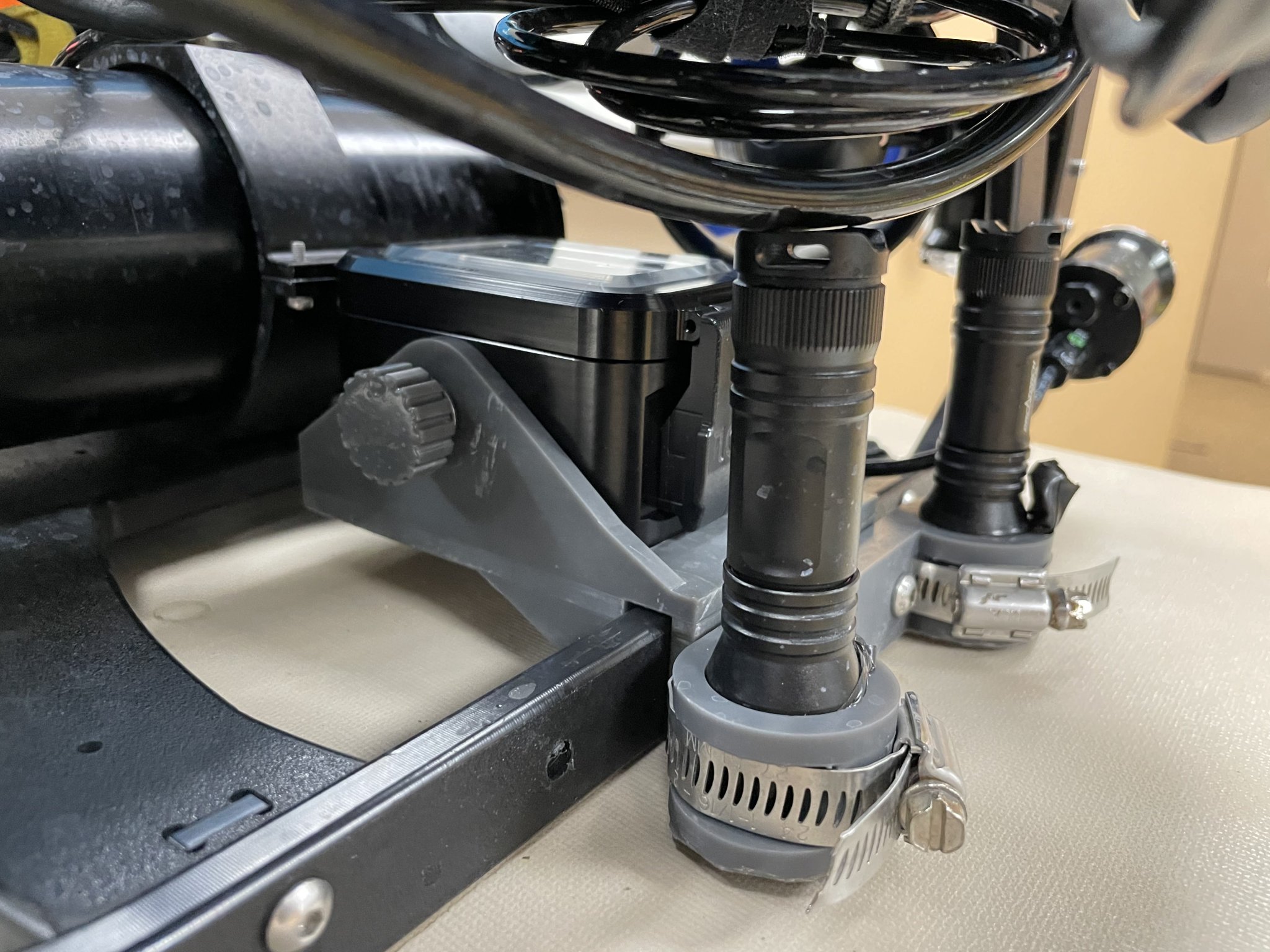 Giá đỡ GoPro và laser cho BlueROV2