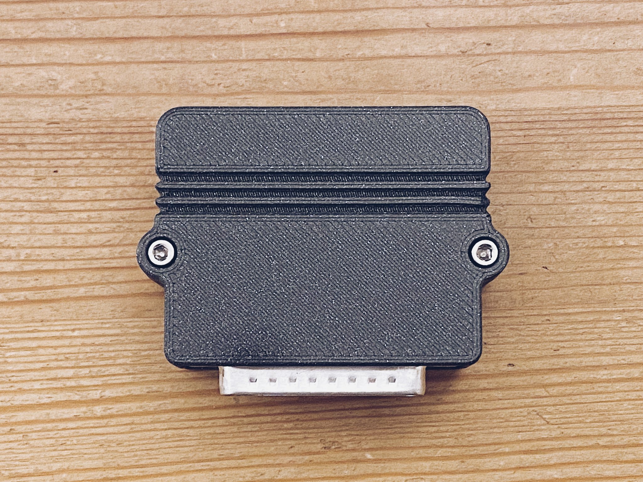 Vỏ ngoài BlueSCSI kiểu retro cho ổ cứng giả lập