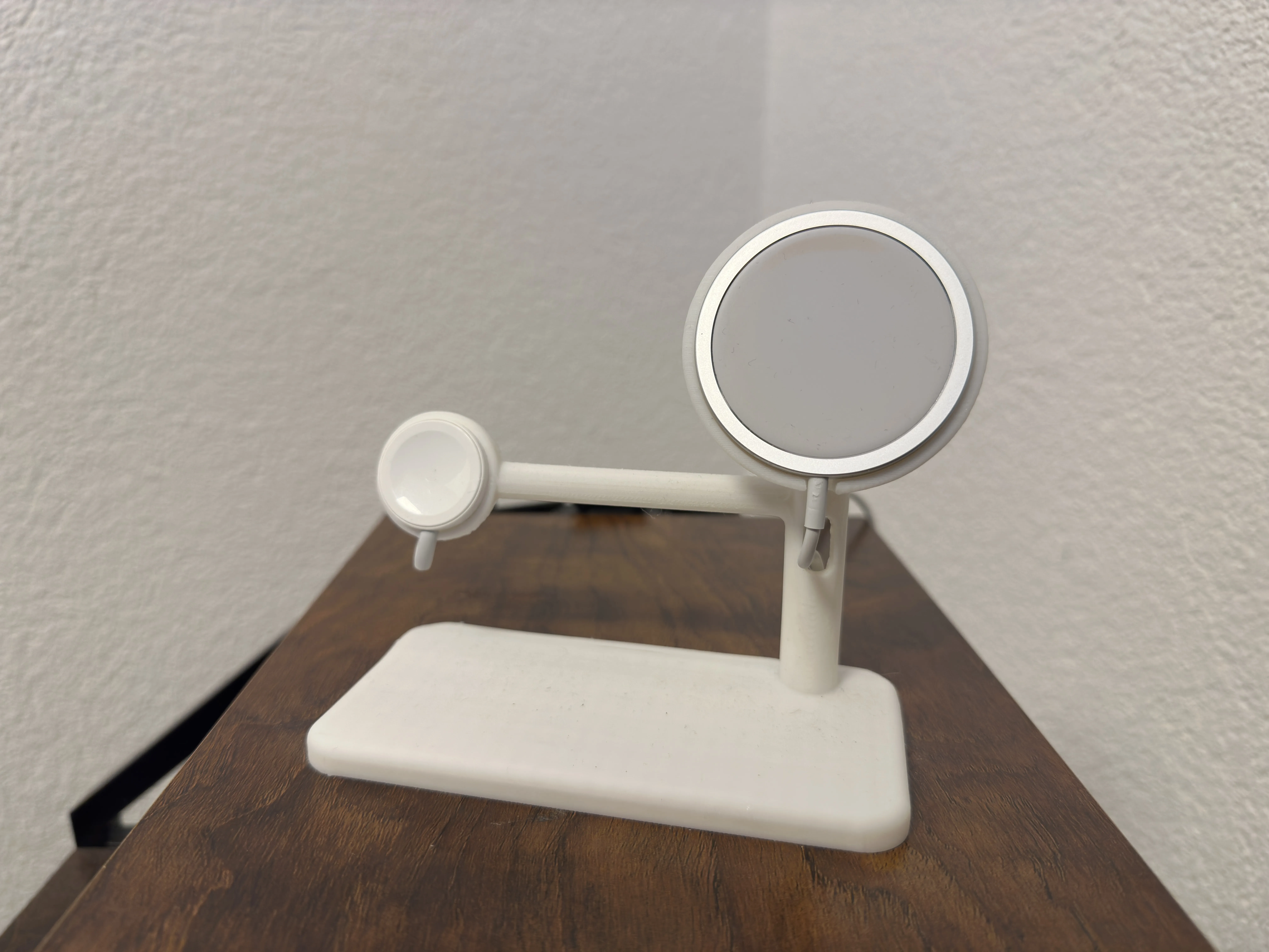 Giá đỡ sạc MagFlex cho iPhone và Apple Watch