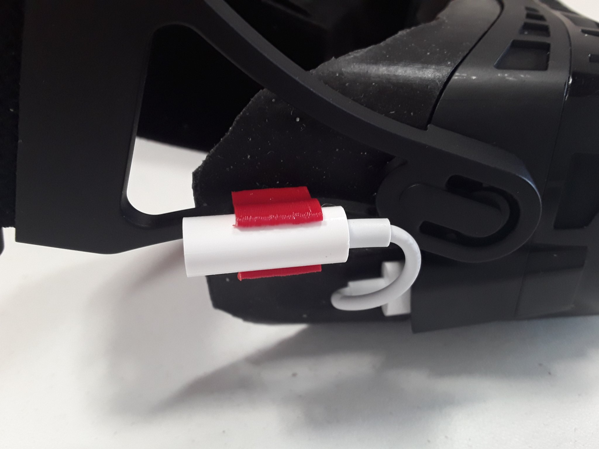 Cái kẹp chuyển đổi USB-C sang 3.5mm cho Bigscreen Beyond