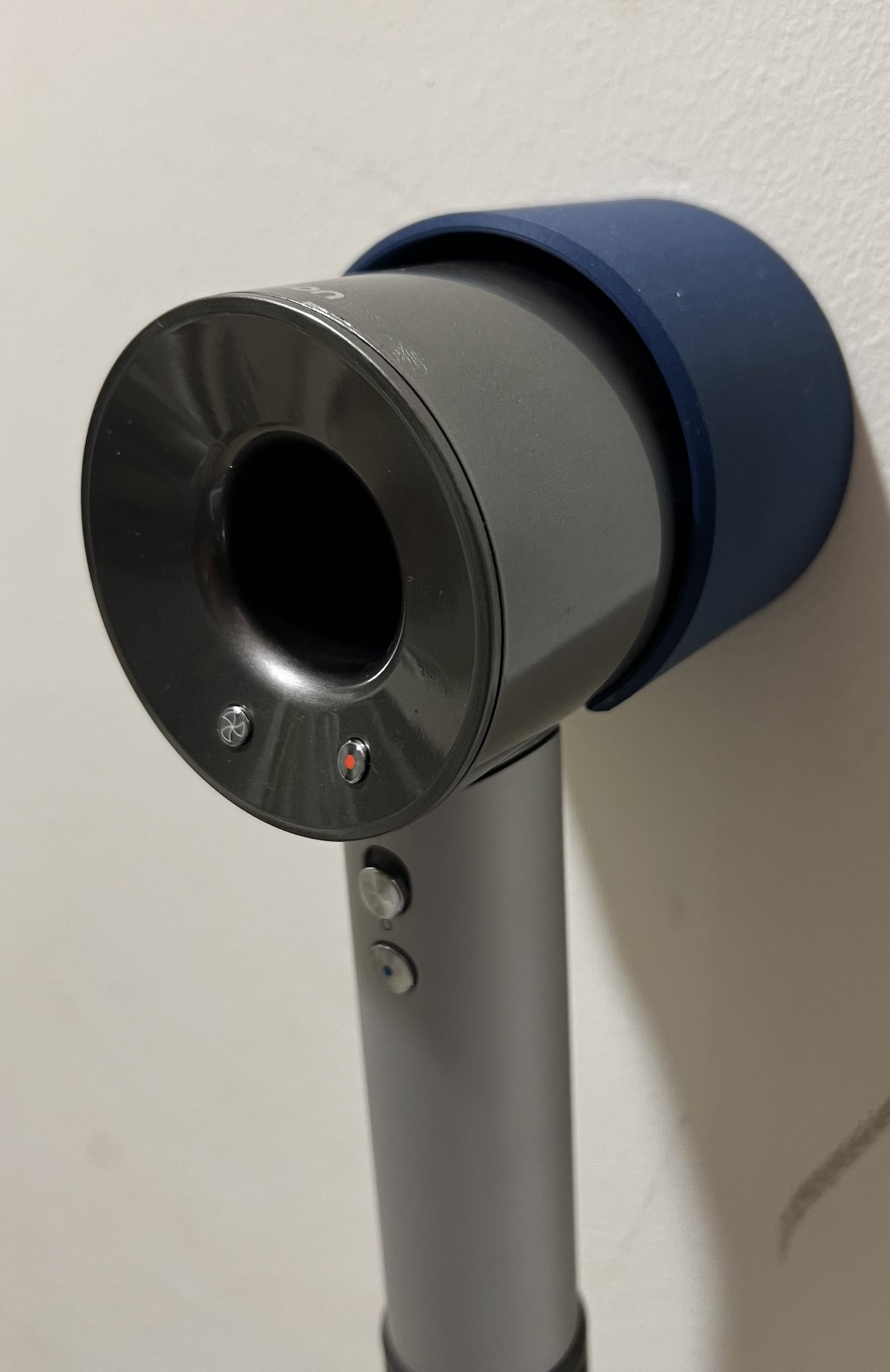 Giá đỡ tường từ tính cho máy sấy tóc Dyson