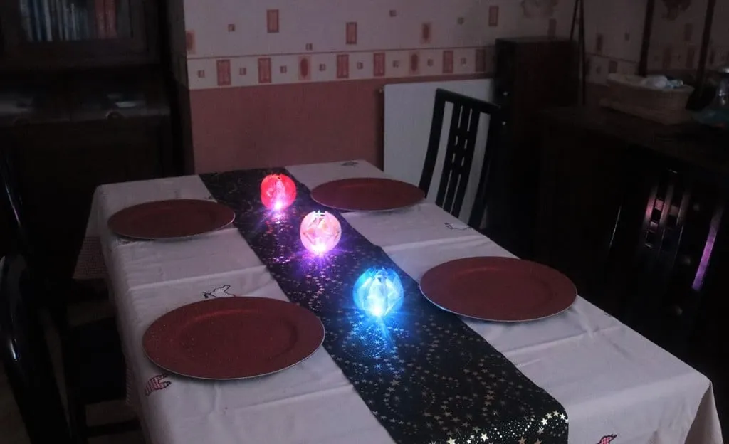 Boule Giáng Sinh LED đa màu sắc theo phong cách Paul Secon