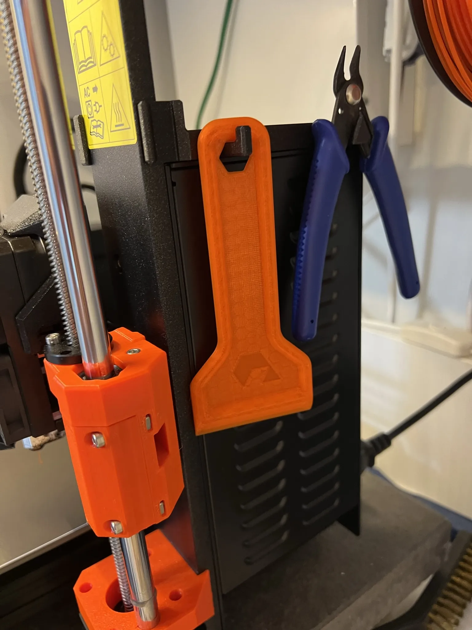 Xẻng Prusa remix với lỗ treo lớn hơn