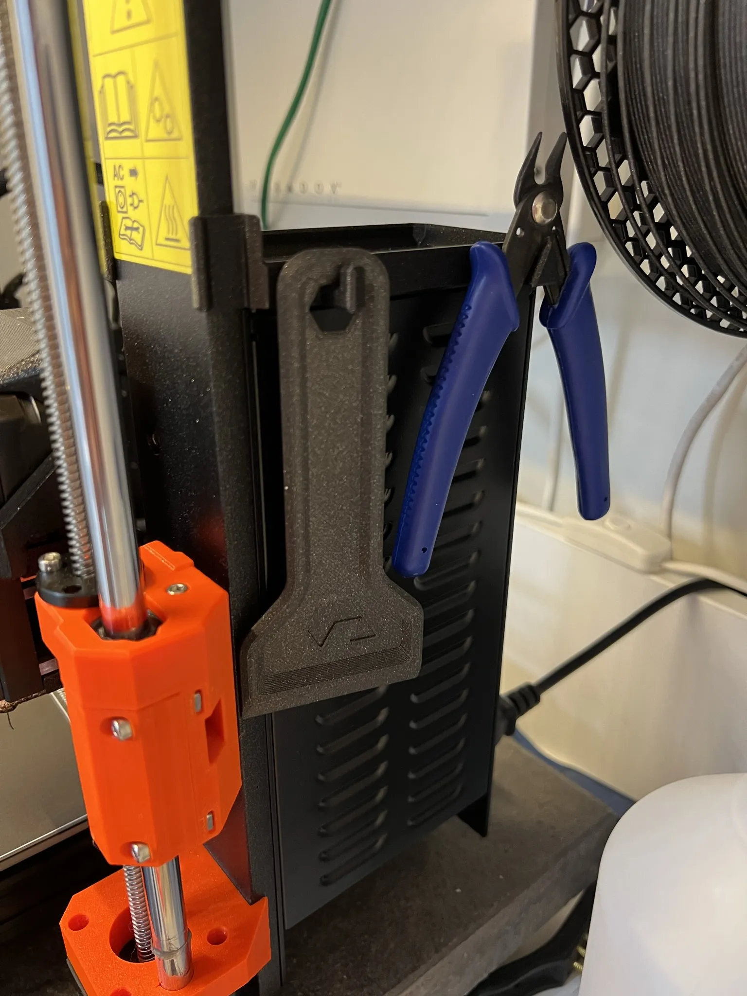 Xẻng Prusa remix với lỗ treo lớn hơn