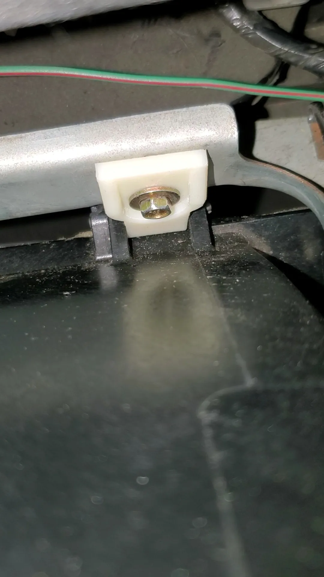 Bản thay thế bản lề hộp đựng đồ cho Mitsubishi 3000GT