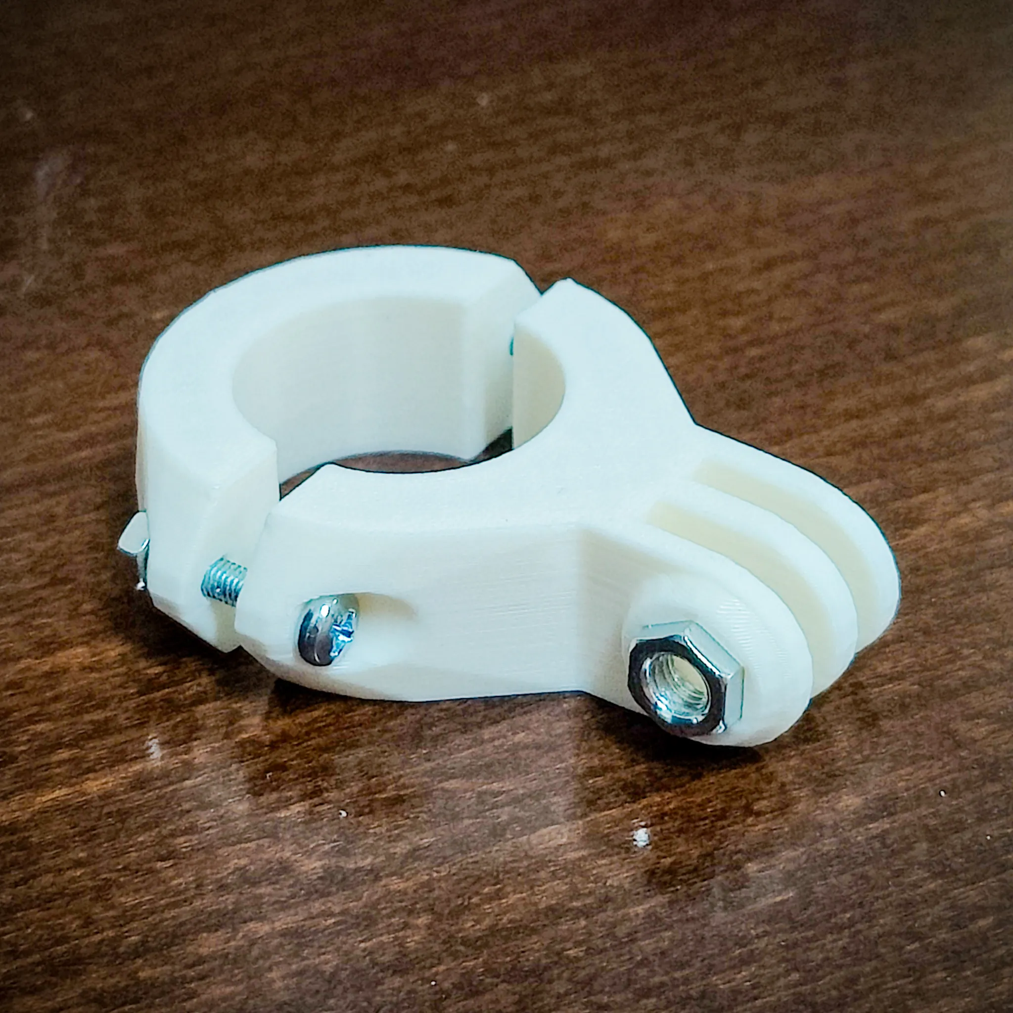 Giá đỡ GoPro với đường kính trong 23mm