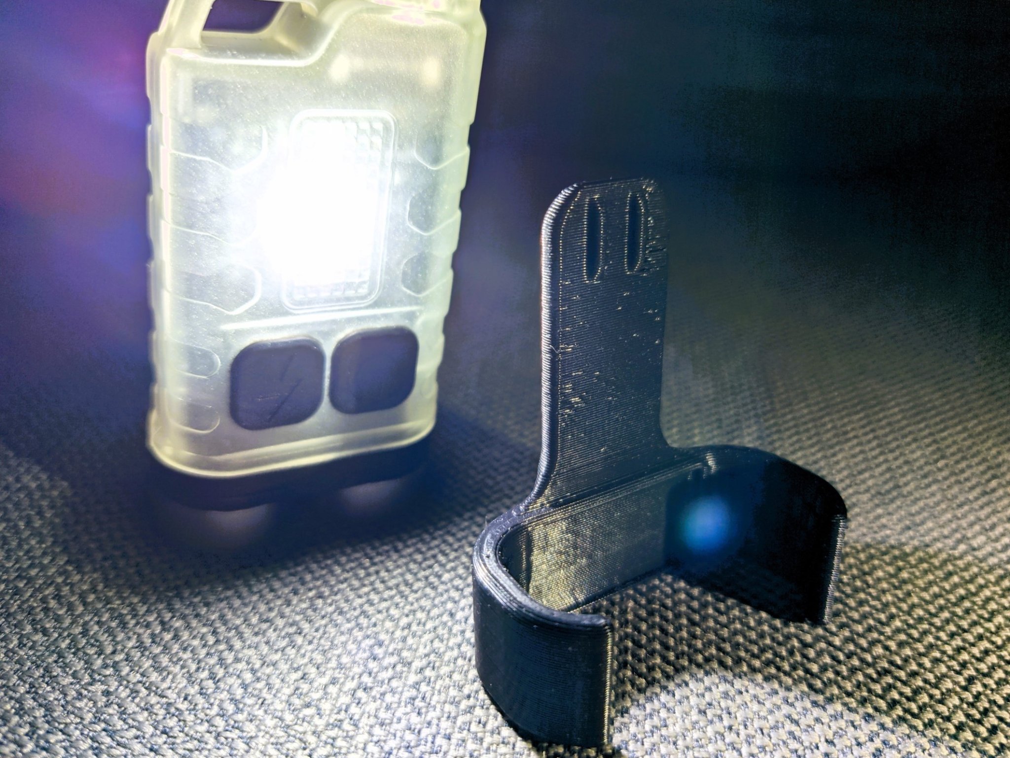 Kẹp đèn pin Boruit V3 cho mũ kiểu bóng chày