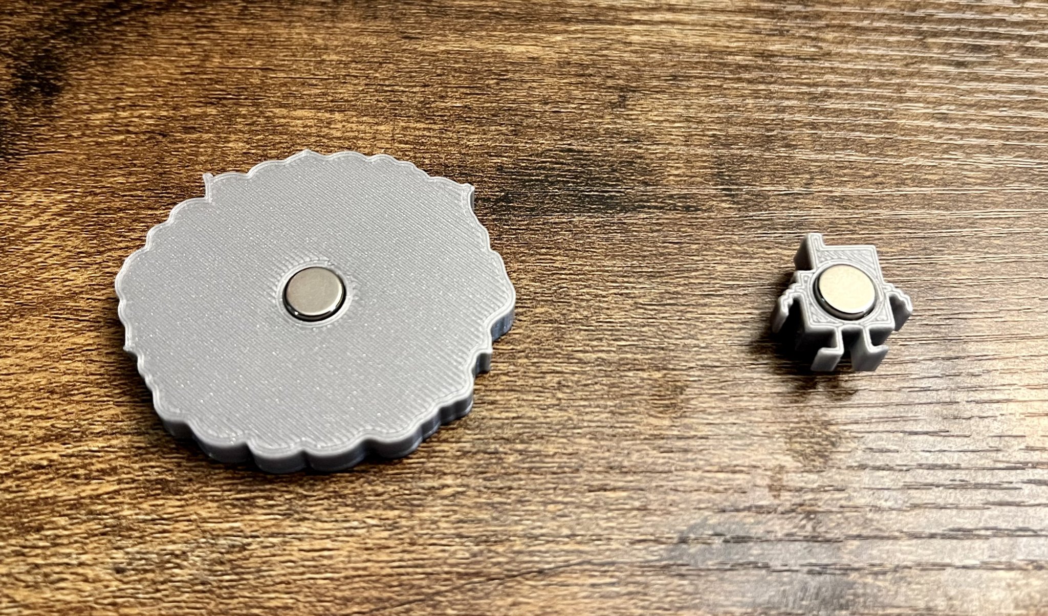 Nam châm Meatwad 8x3mm từ series hoạt hình Aqua Teen Hunger Force