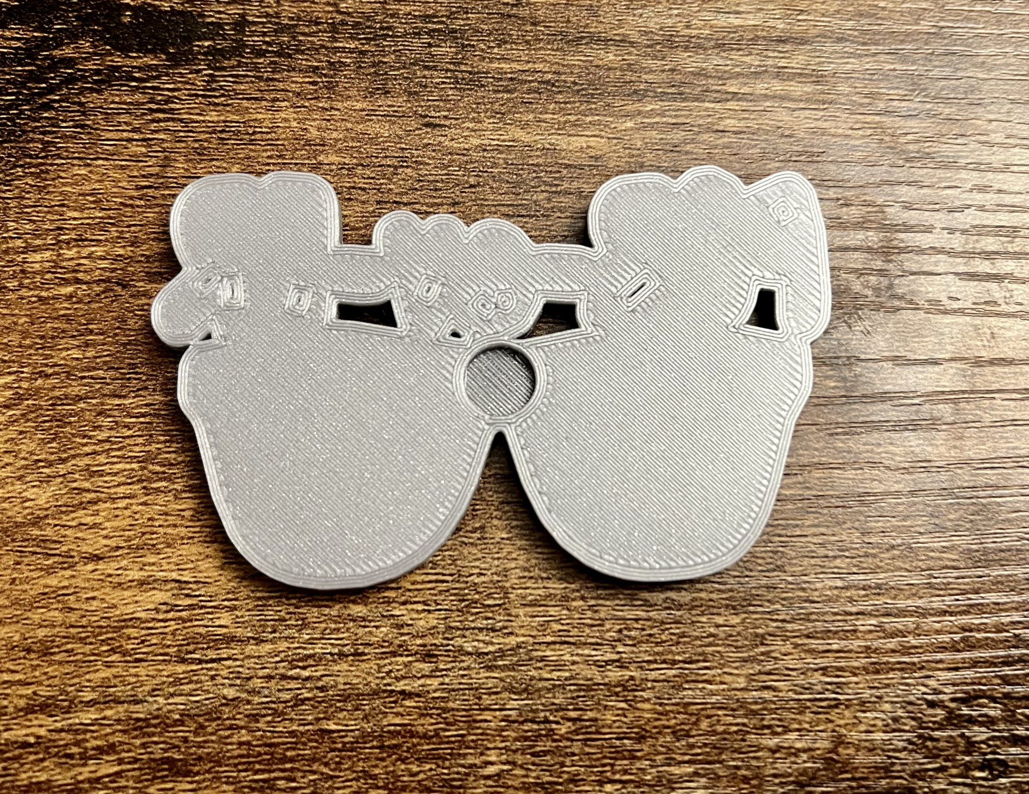 Nam châm Baby Ruth từ phim The Sandlot (8x3mm)