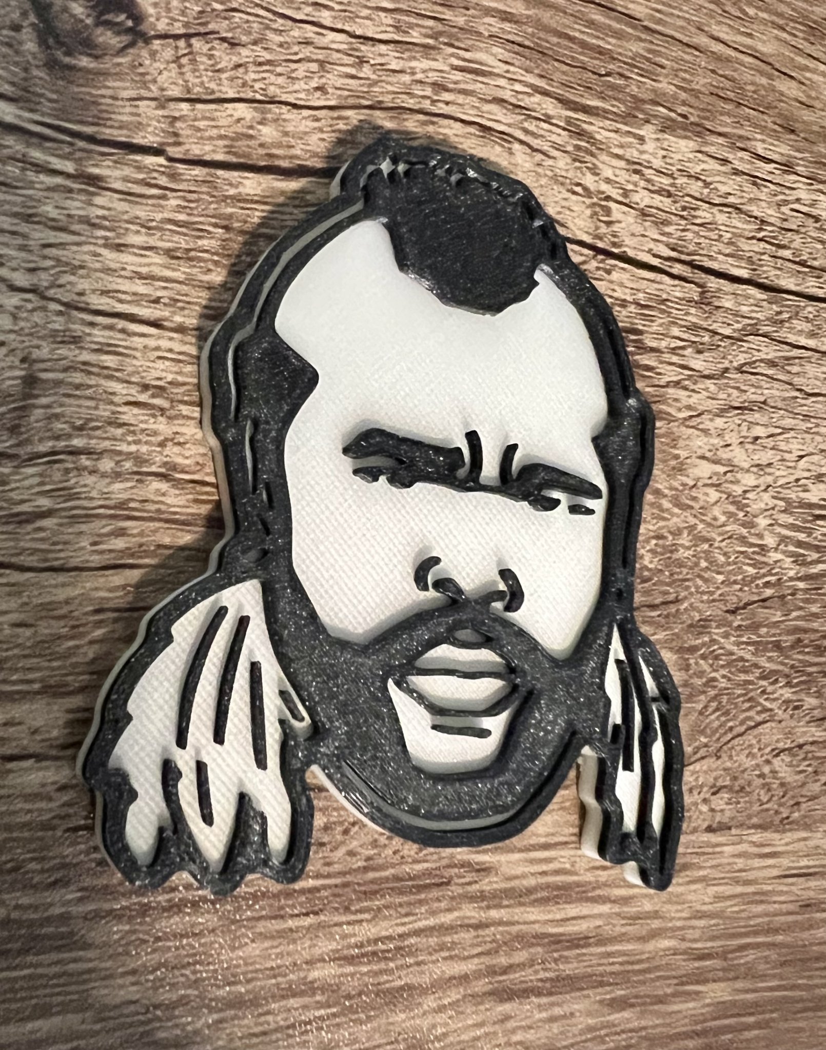 Nam diễn viên Mr T với nam châm 8x3mm