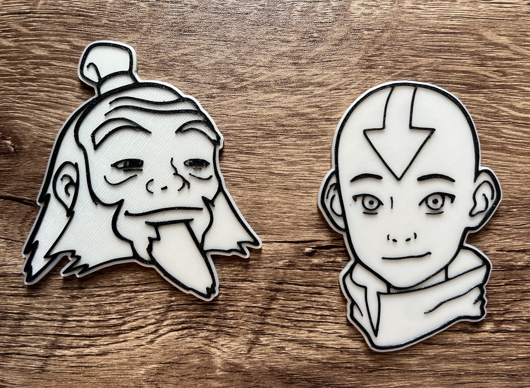 Nam châm Avatar Bác Iroh (8x3mm)