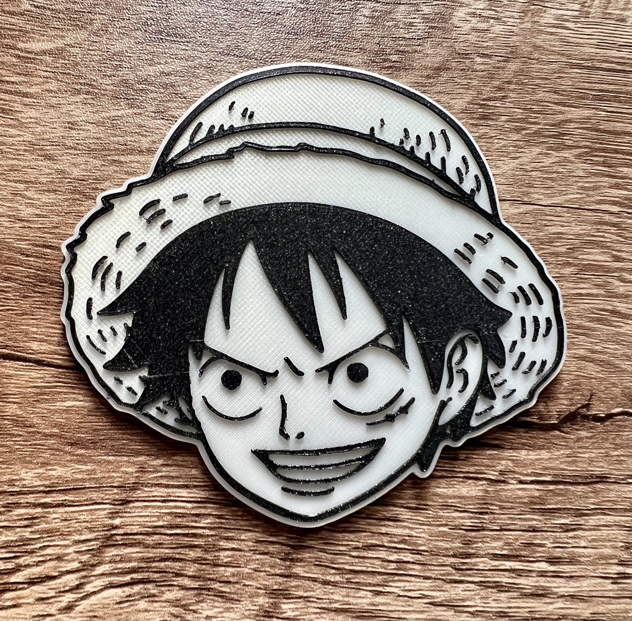Nam châm Luffy One Piece kích thước 8x3mm