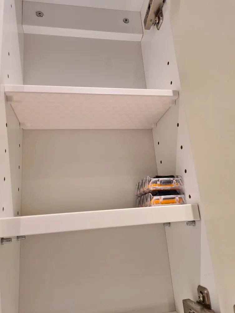 Bảng giá đỡ tủ có thể tùy chỉnh hoàn toàn