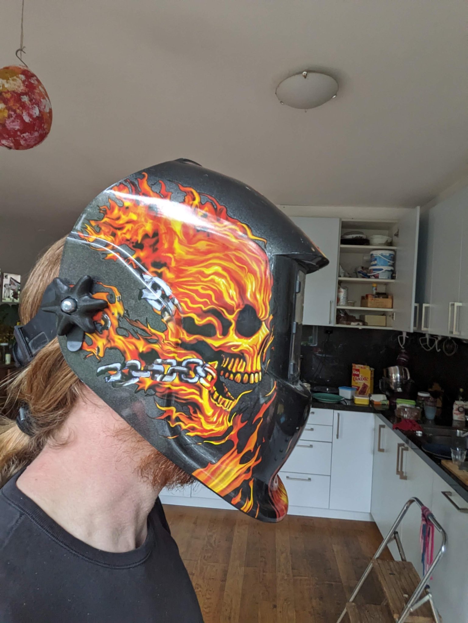 Sửa chữa bản lề ma sát cho mũ hàn