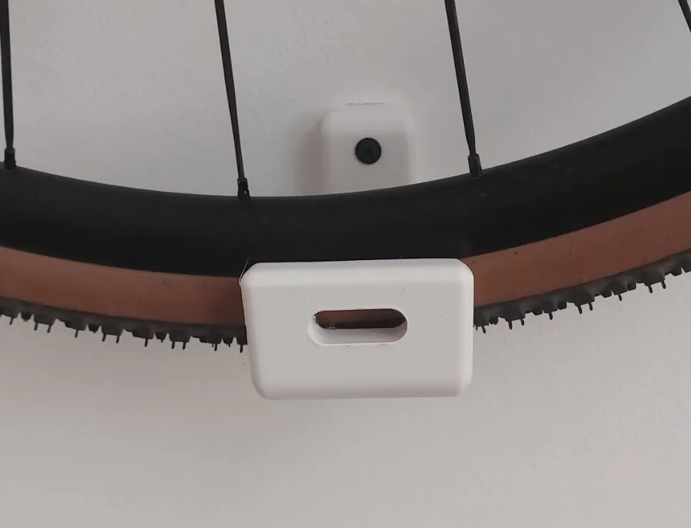 Giá treo xe đạp tiết kiệm không gian KoloHák