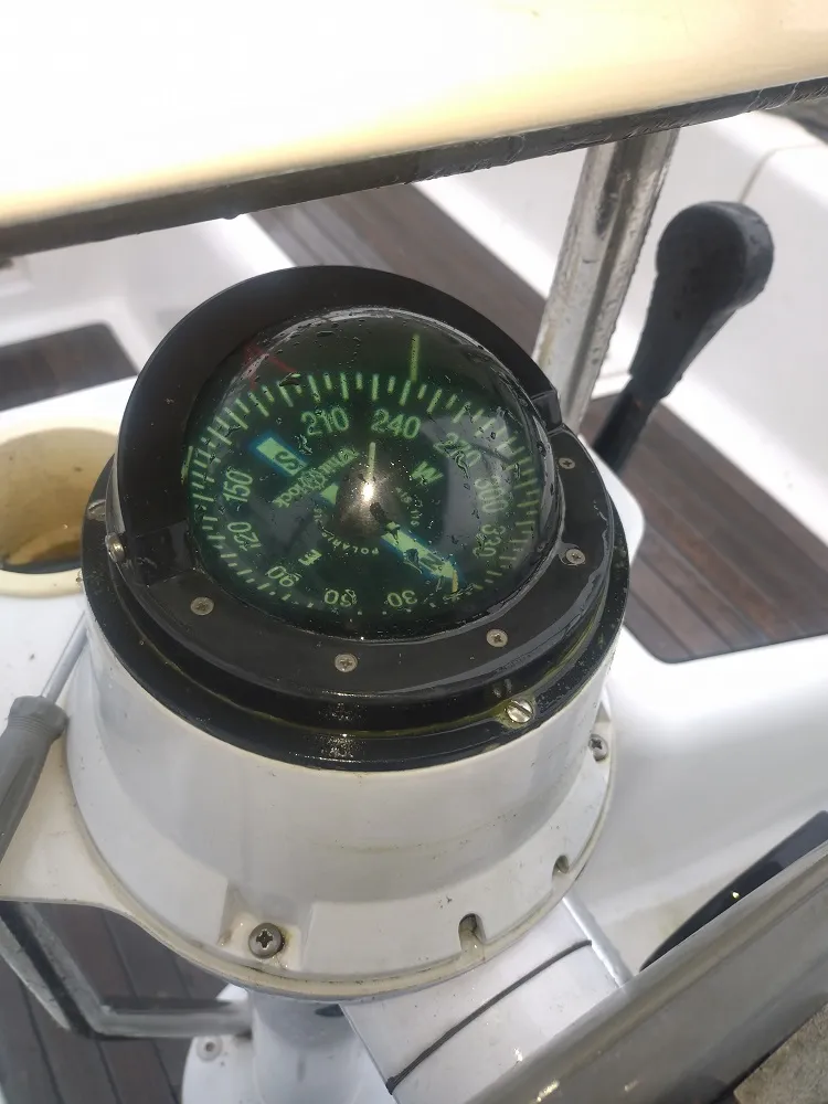 Nắp che la bàn cho Polaris 115 Whitlock