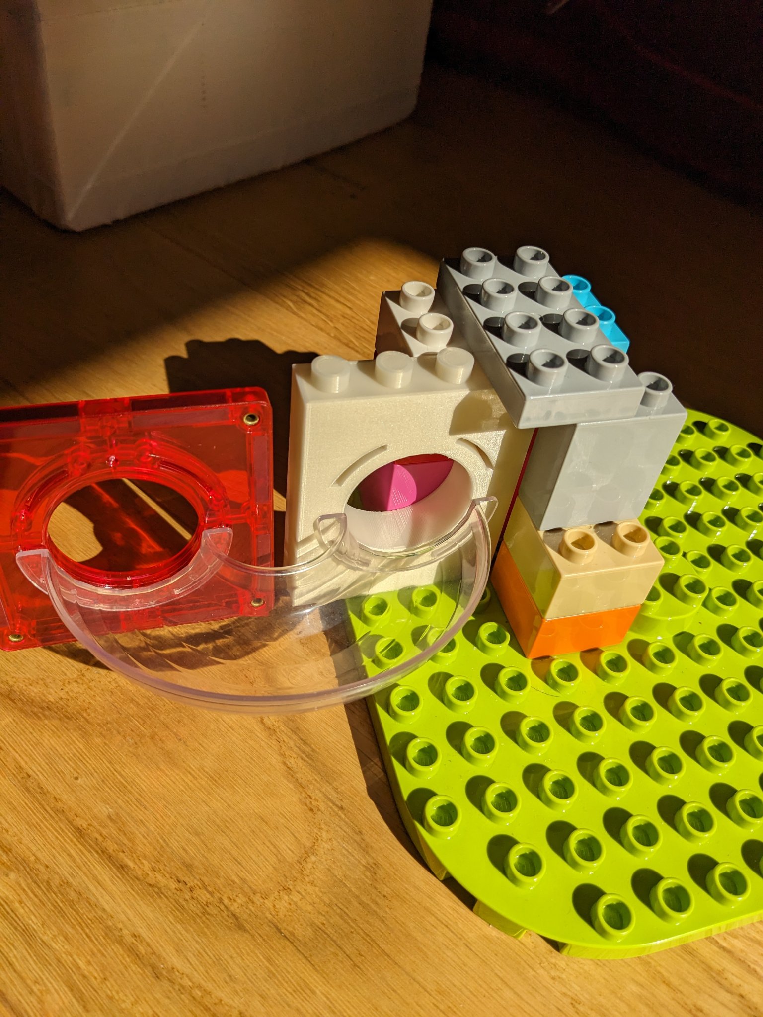 Gạch Lego Duplo 1x4x8 tương thích với đường chạy bóng Connetix