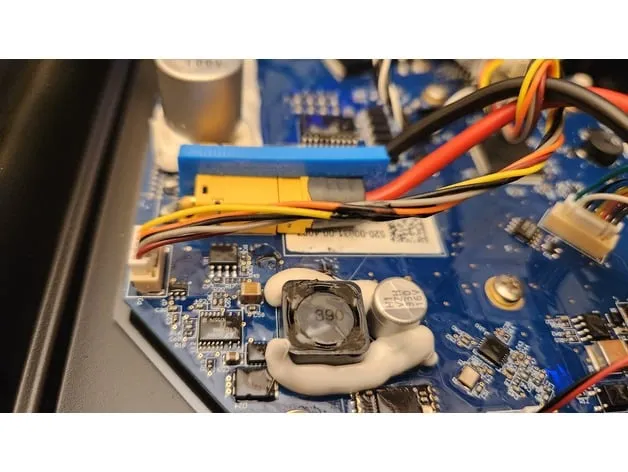 Kẹp giữ XT60 cho Onewheel GT và Pint/X