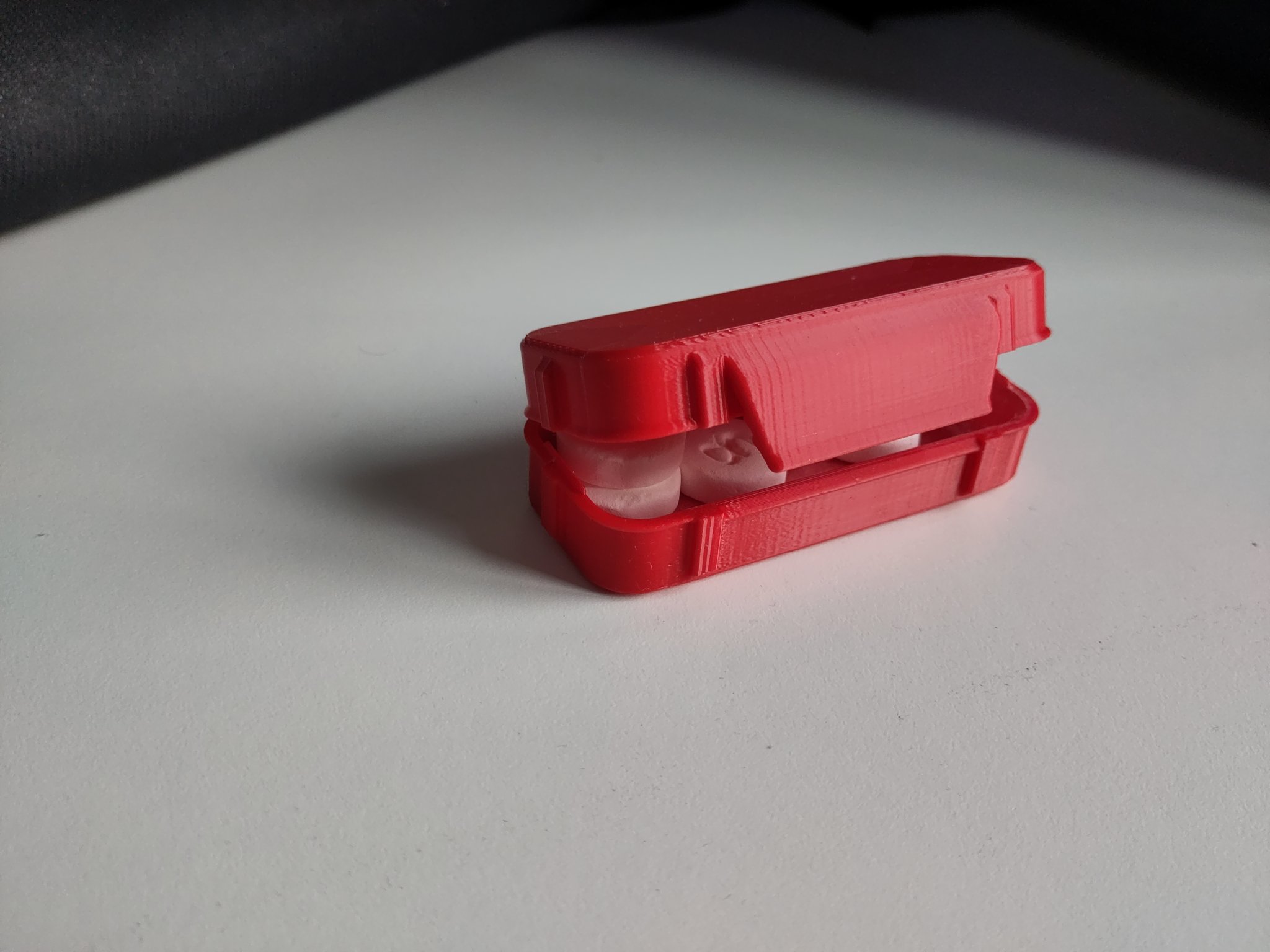 Hộp đa năng cải tiến cho viên ngậm